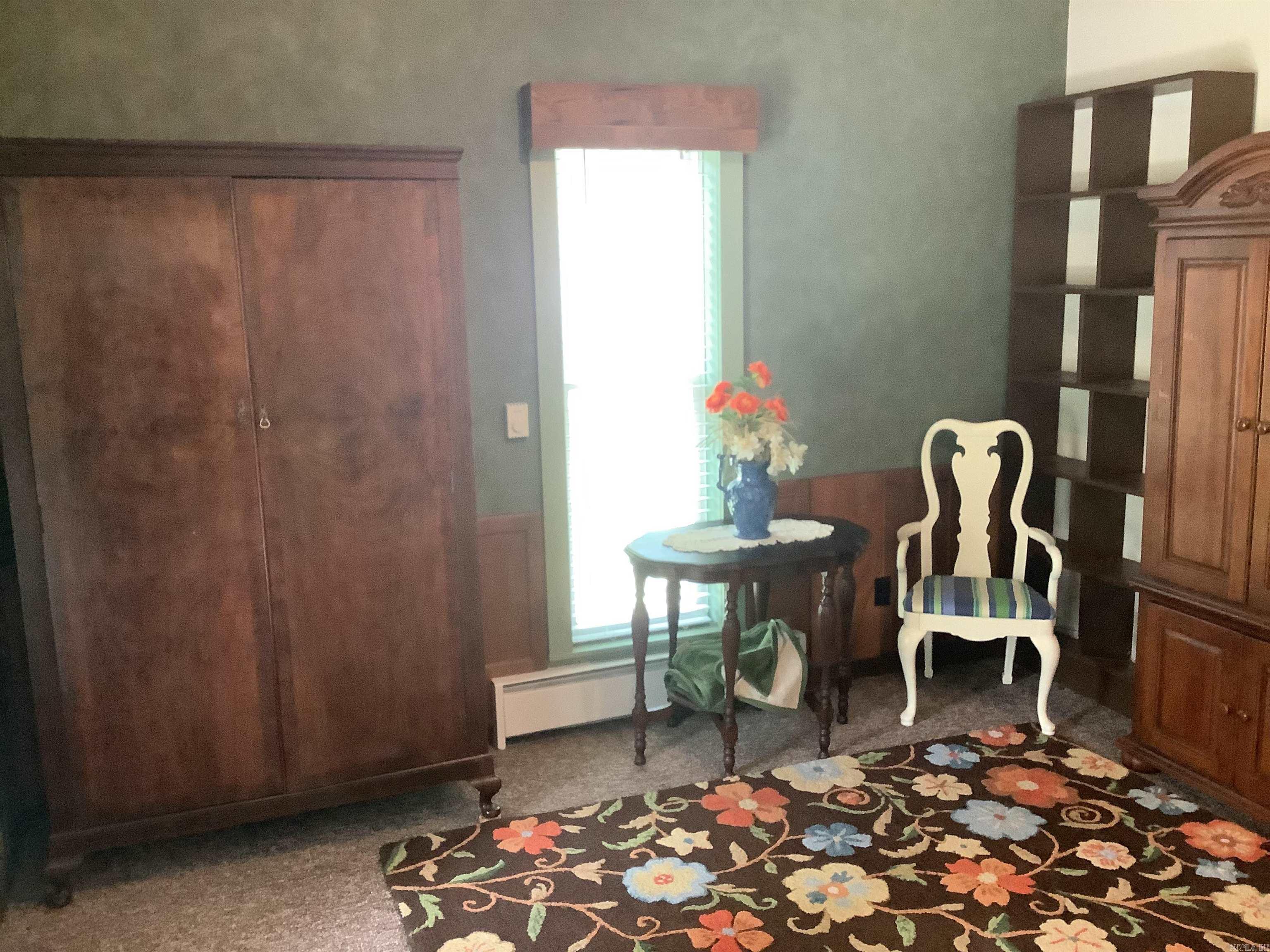 Leslie Original Town - Residential