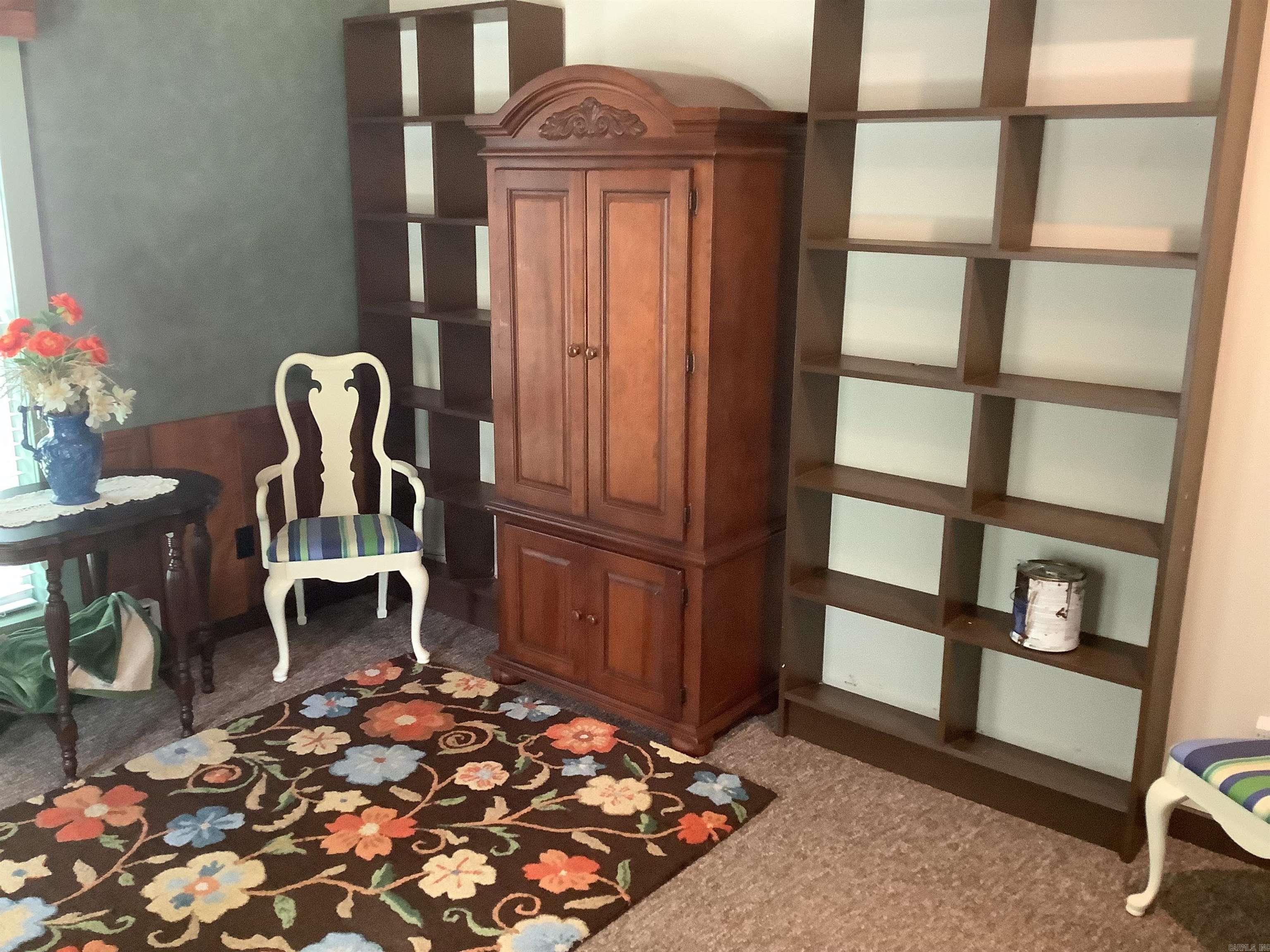 Leslie Original Town - Residential