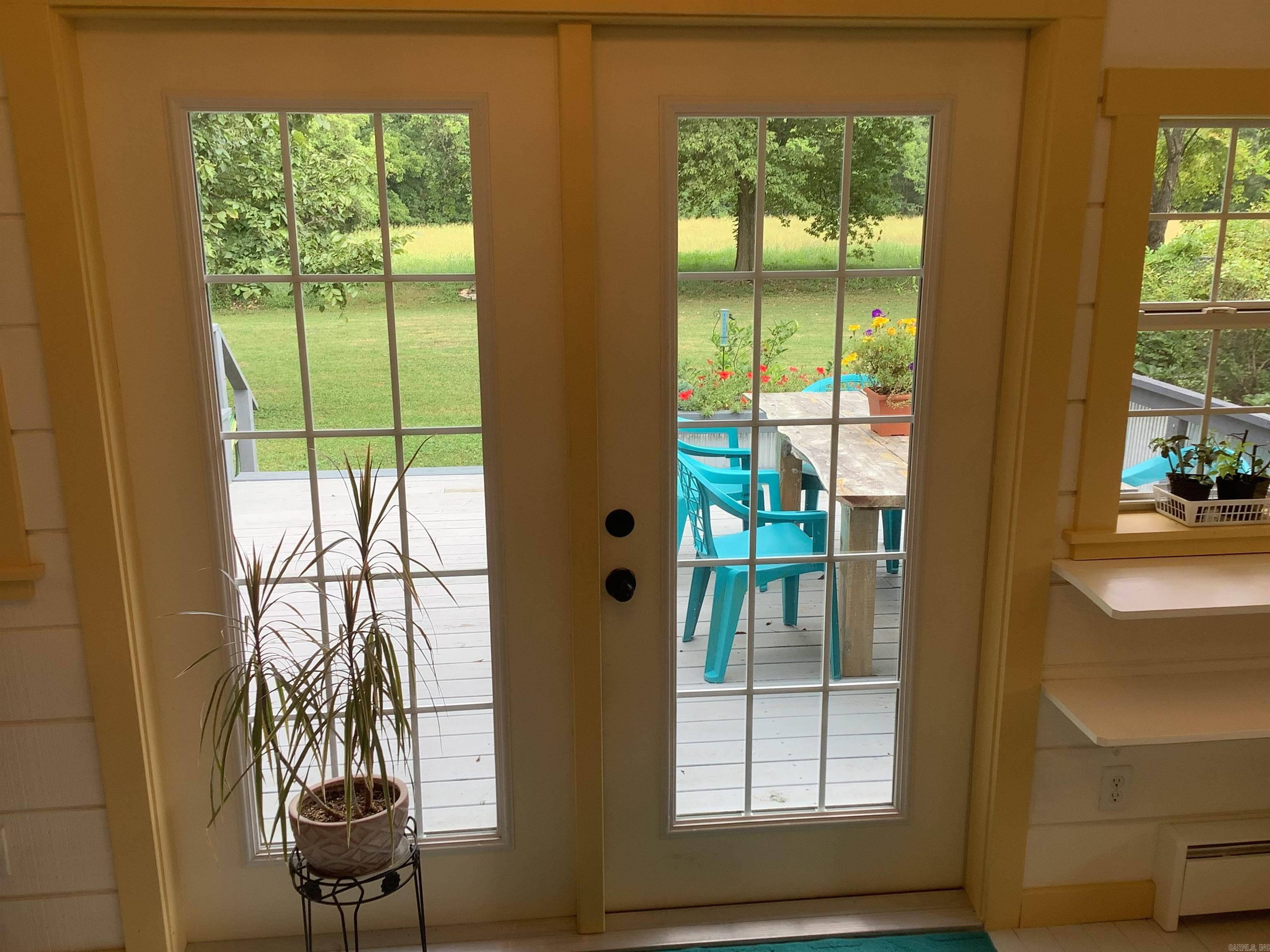 Leslie Original Town - Residential