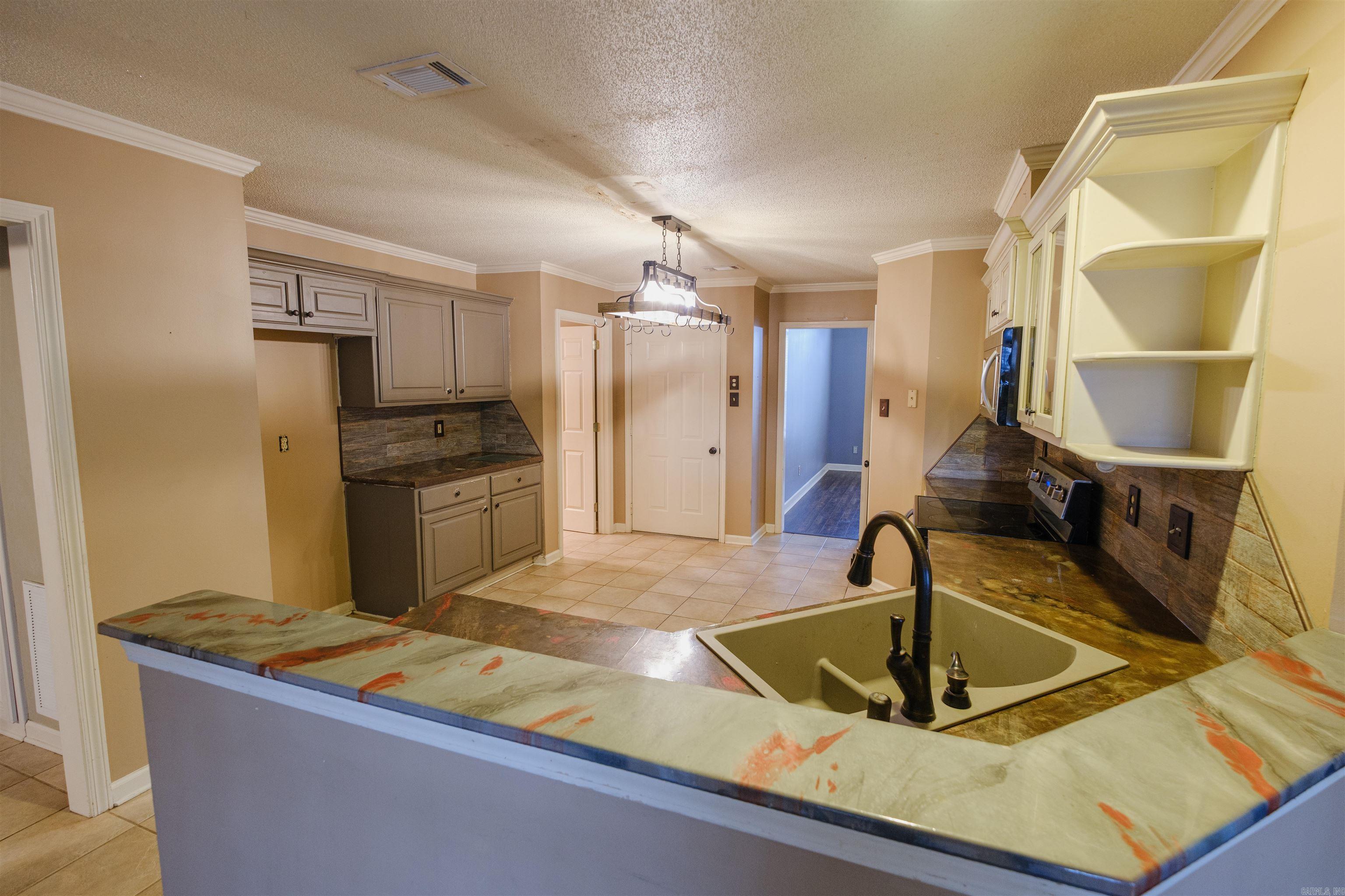 WINDSOR VALLEY ADDN - Residential