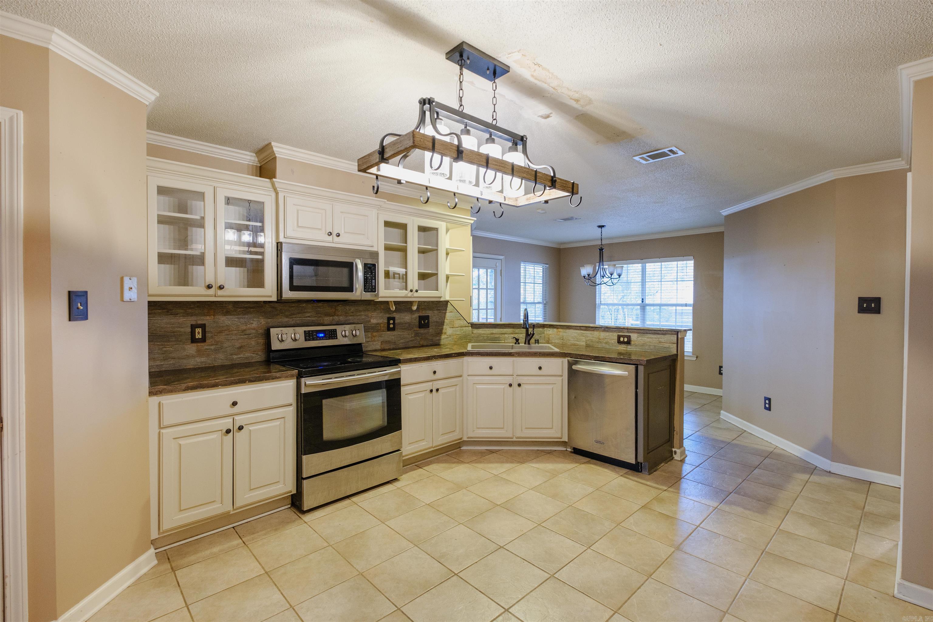 WINDSOR VALLEY ADDN - Residential