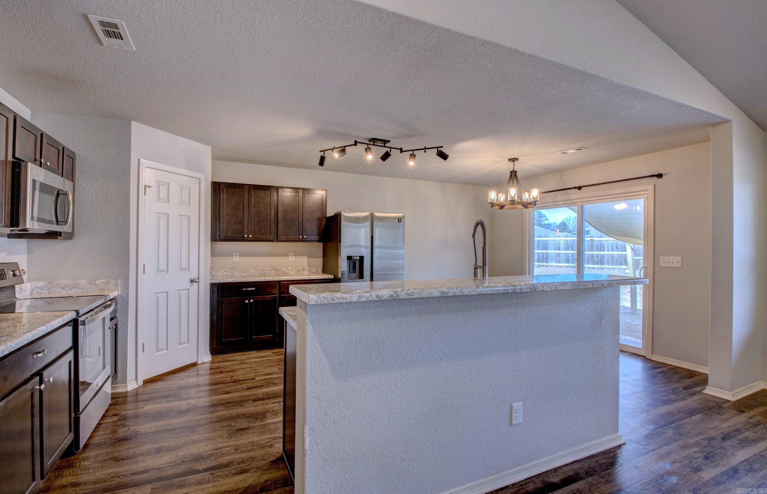 MEADOWS EDGE - Residential