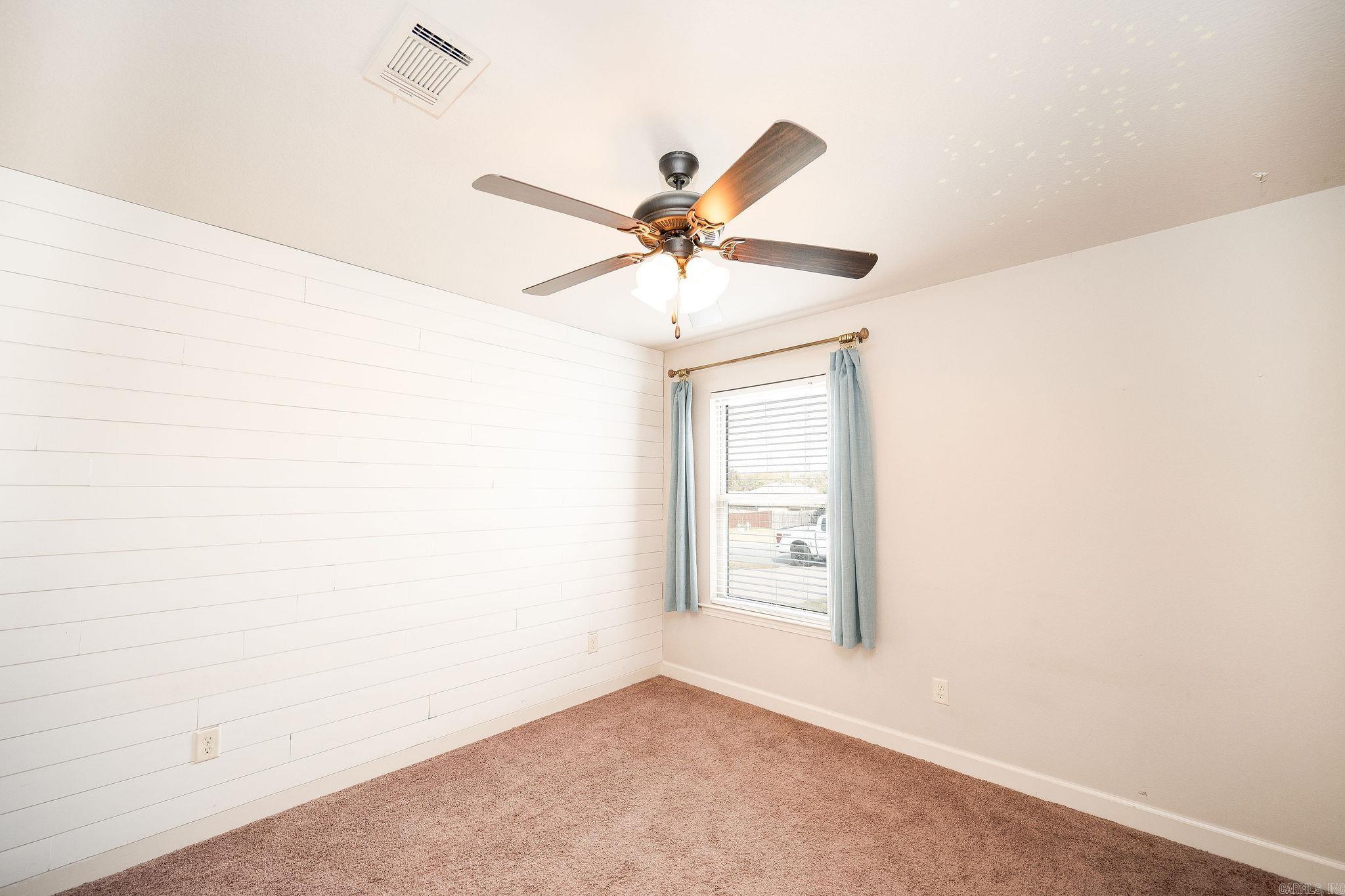 HUNTINGTON PLACE - Residential