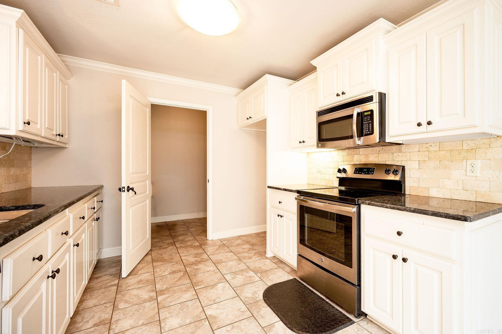 HUNTINGTON PLACE - Residential