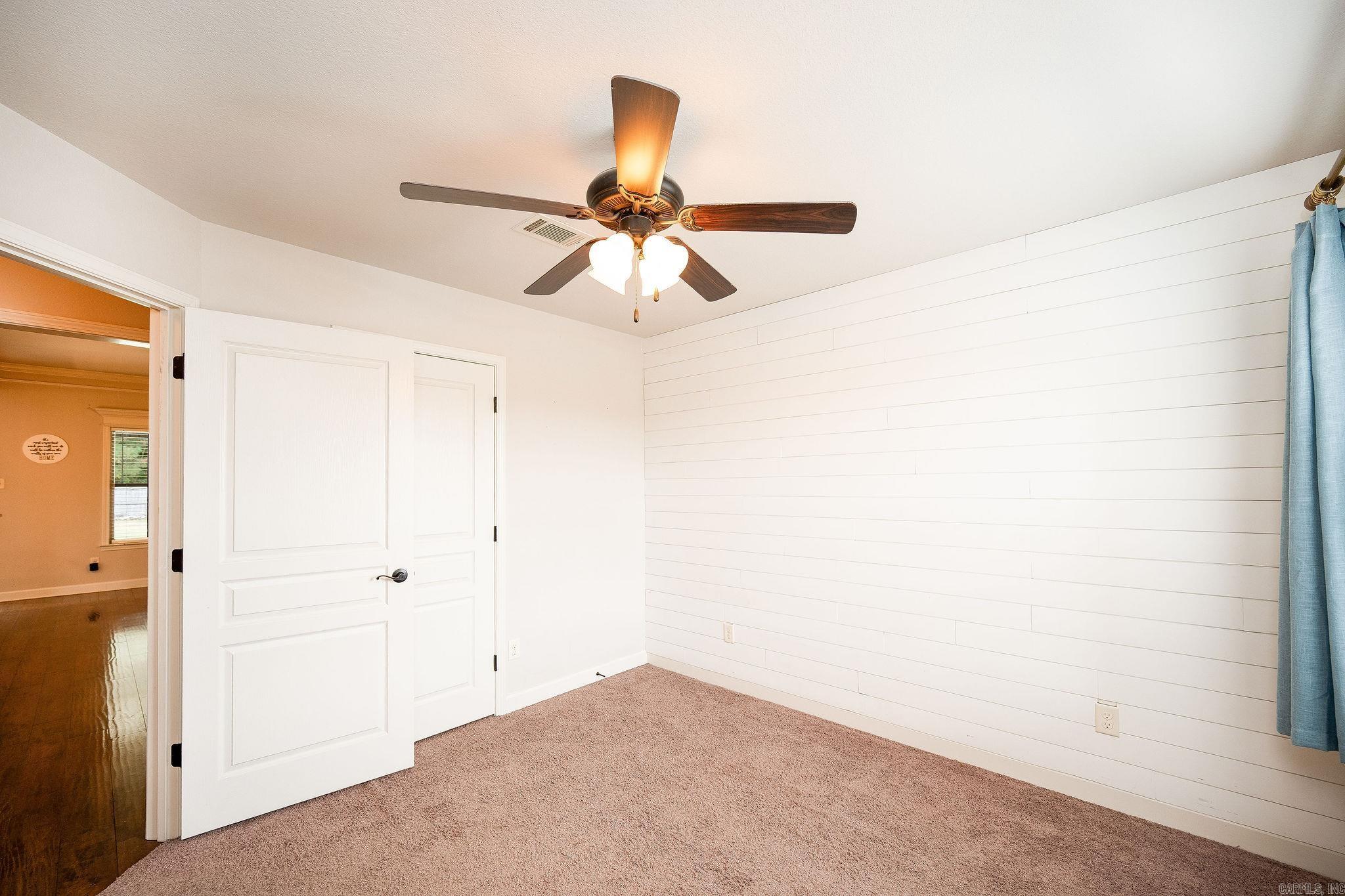 HUNTINGTON PLACE - Residential