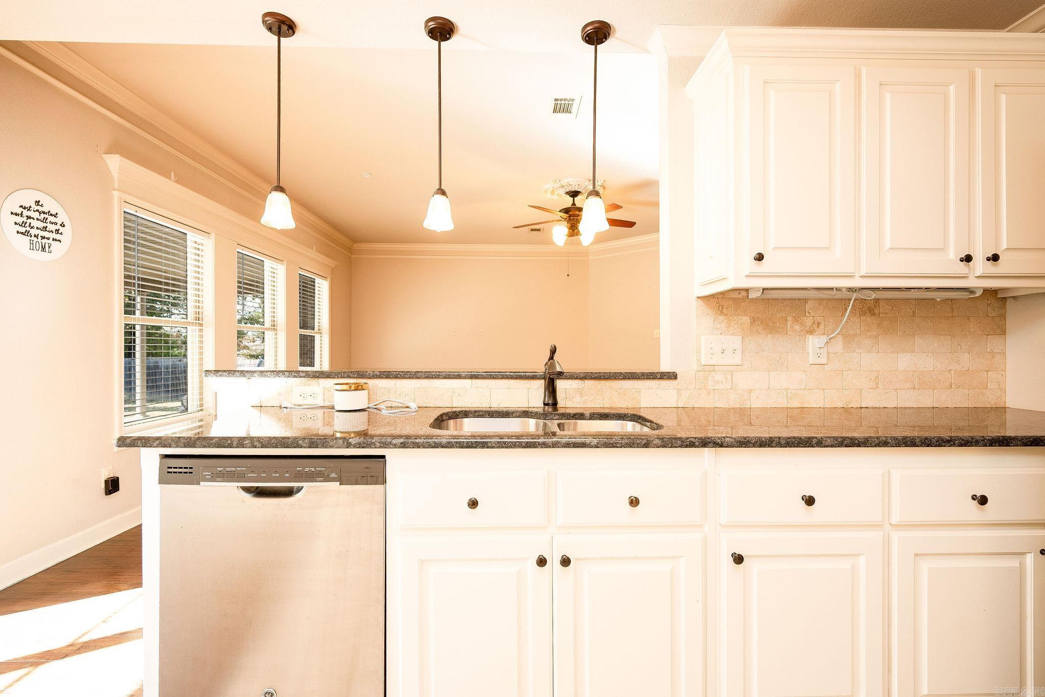 HUNTINGTON PLACE - Residential