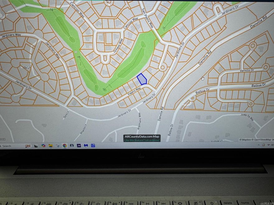 CORONADO GOLF COURSE 16TH FAIRWAY...NEARBY YOU HAVE BALBOA GOLF COURSE...LAKE BALBOA...CORONADO FITNESS CENTER...TENNIS...MAKE ARRANGEMENTS WITH YOUR REALTOR, AND IF YOU DON'T HAVE ONE, CALL THE LISTING AGENT...   PLEASE READ AGENTS REMARKS......