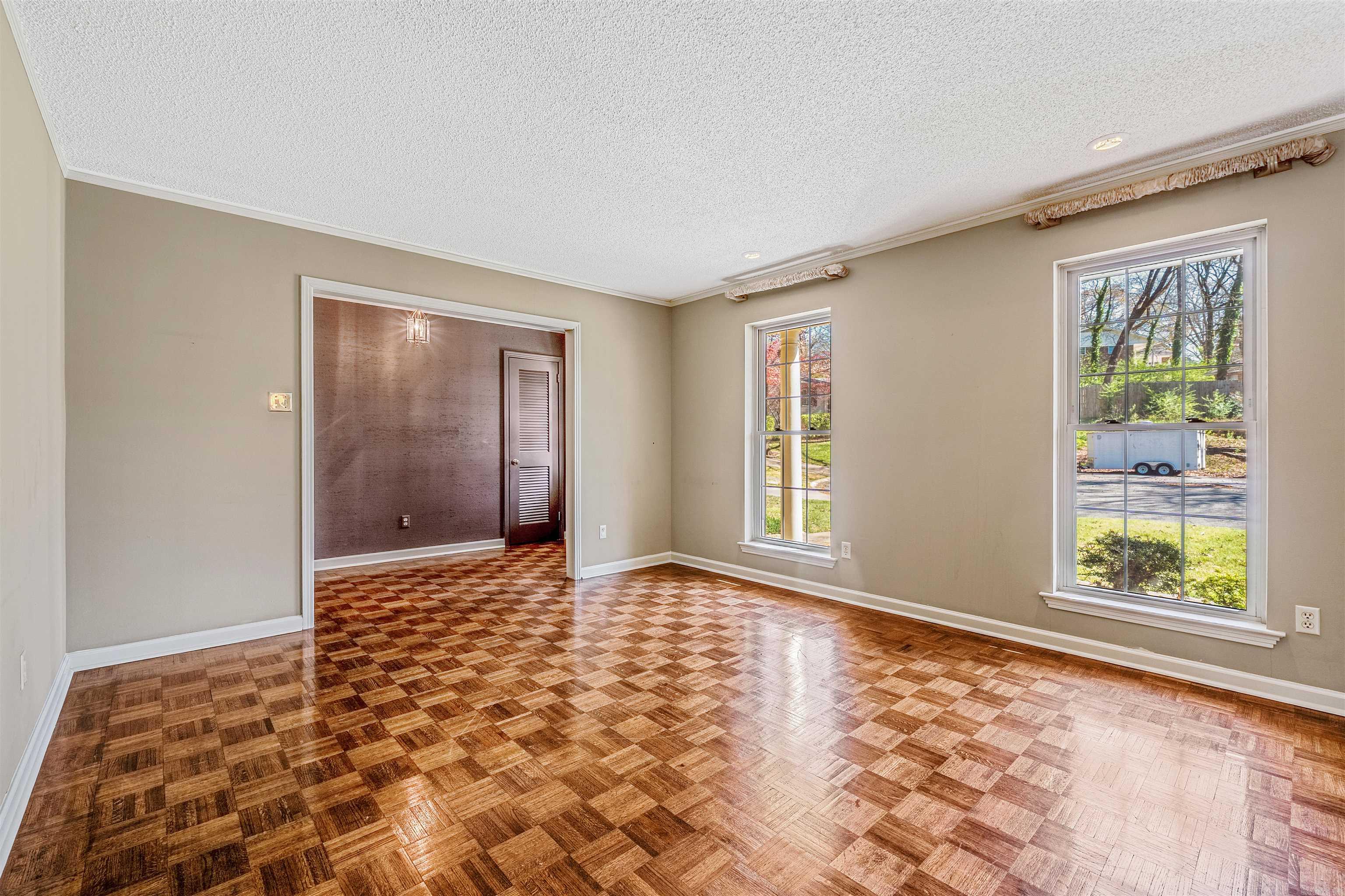 Leawood Heights - Residential