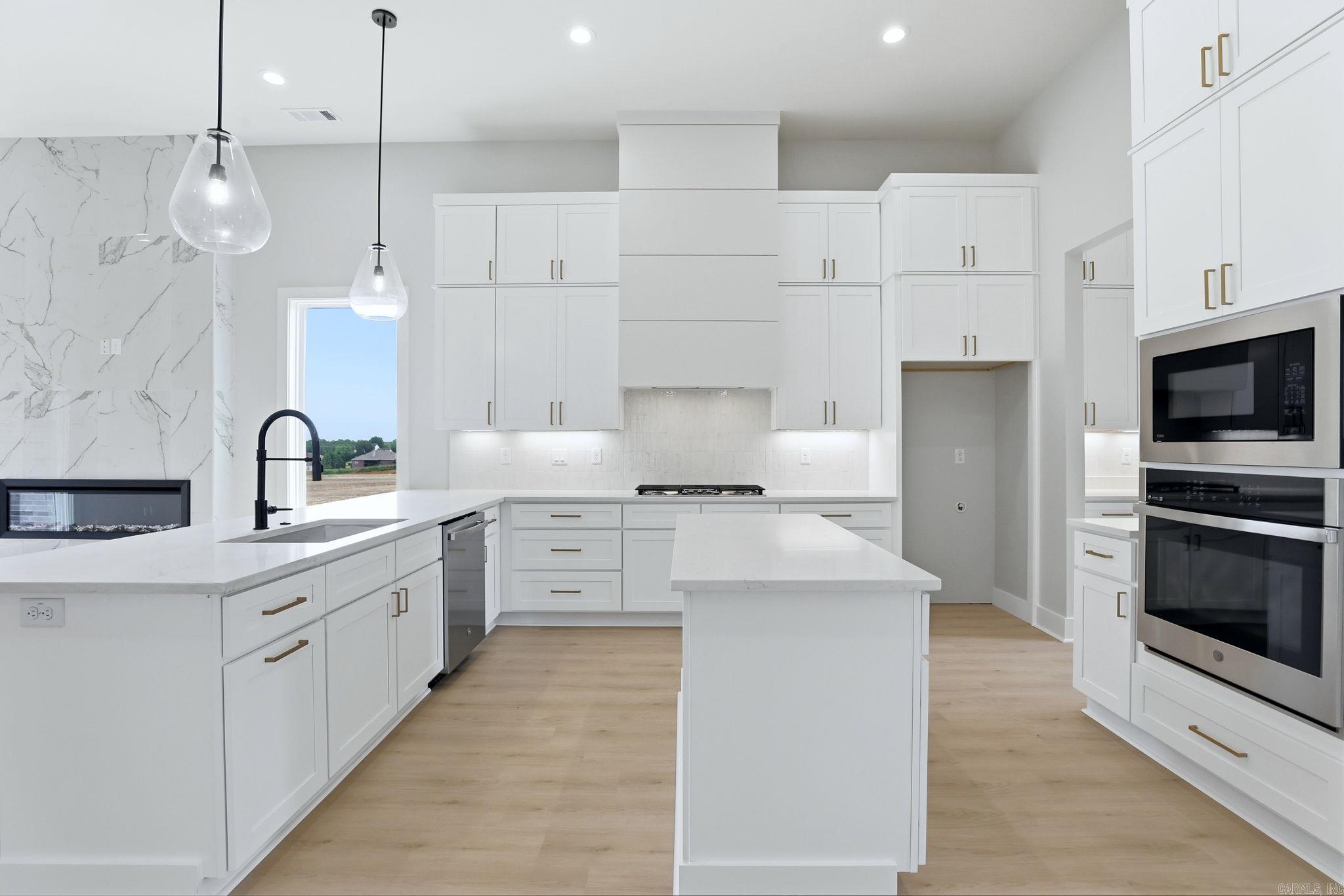 MOUNTAIN BROOK SUBDIVISION - Residential