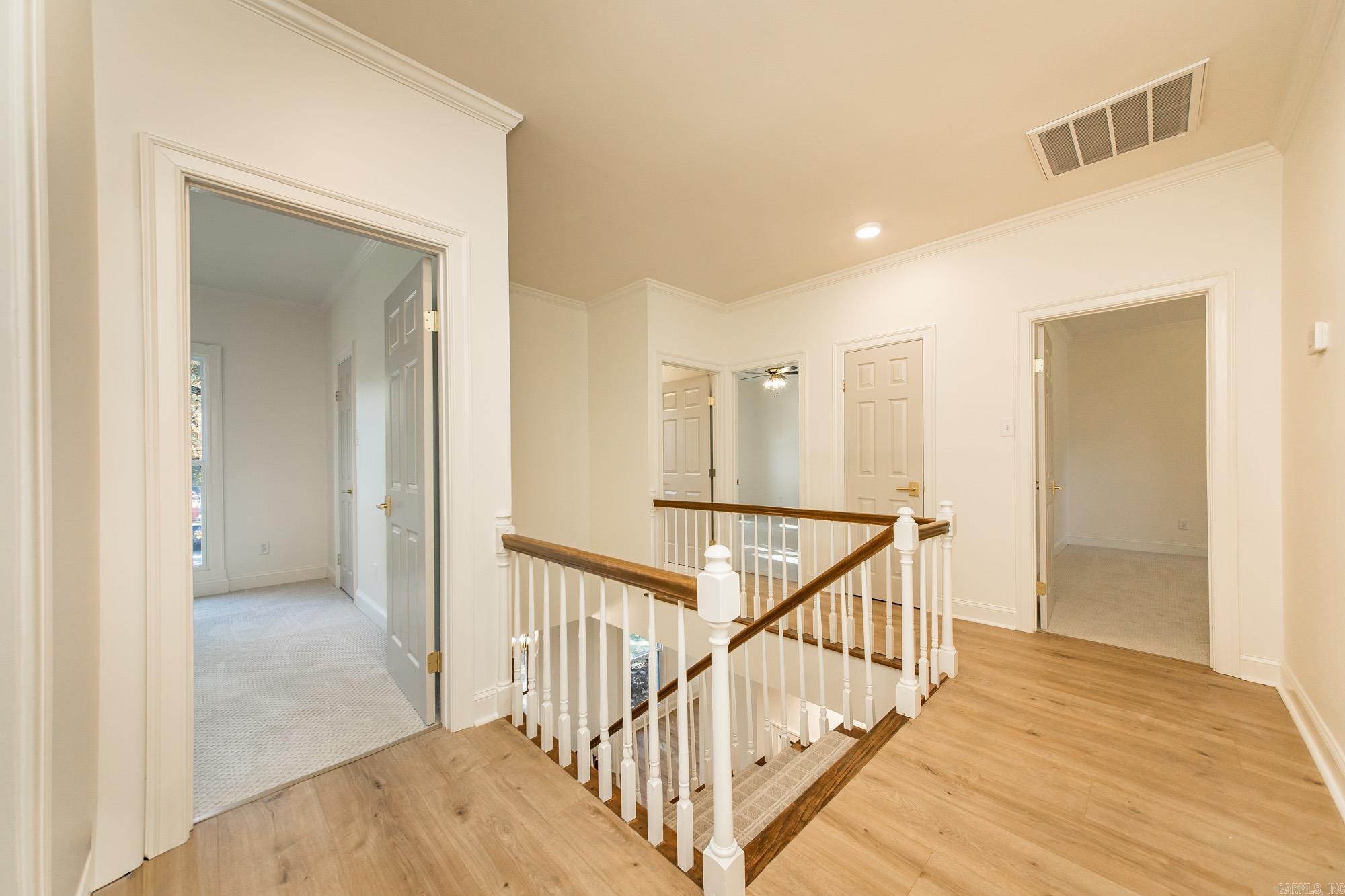 COUNTRY CLUB VILLAS - Residential