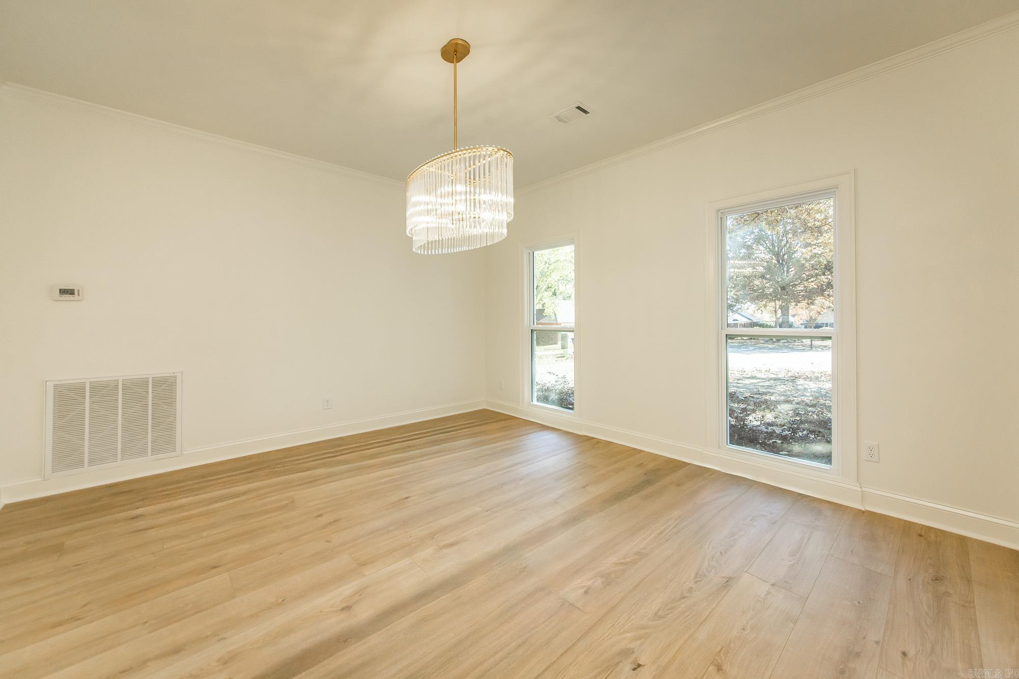 COUNTRY CLUB VILLAS - Residential