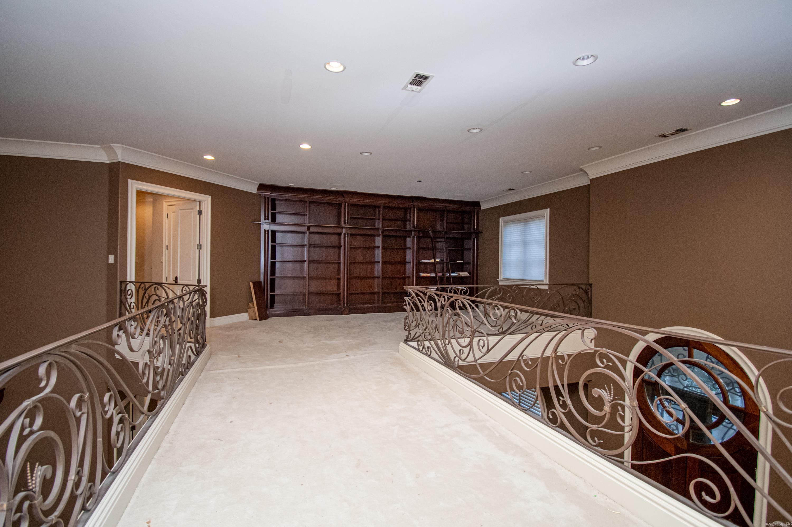 Mike Berg Lake - Residential