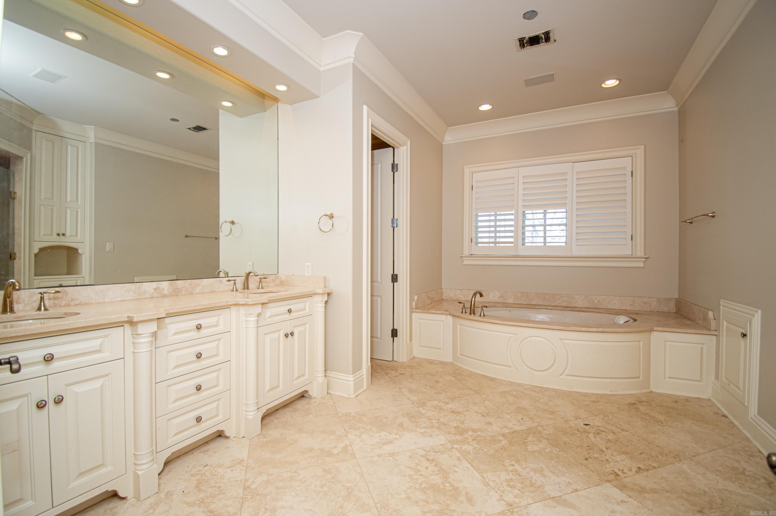 Mike Berg Lake - Residential