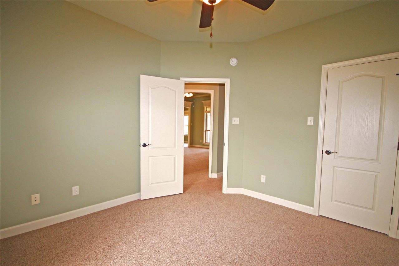 MILLERS CROSSING - Residential