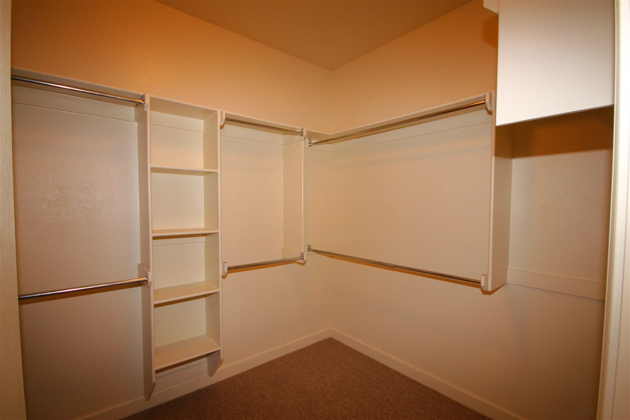 MILLERS CROSSING - Residential