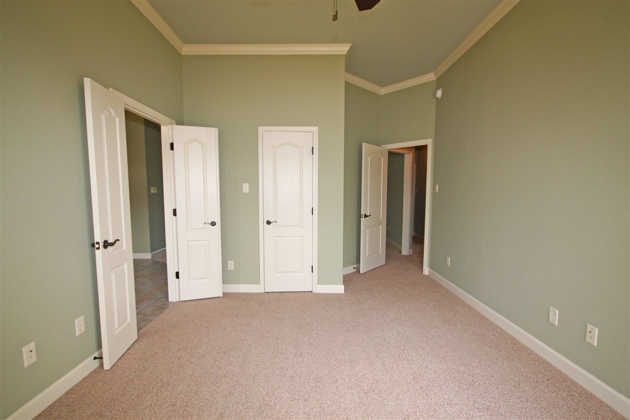 MILLERS CROSSING - Residential