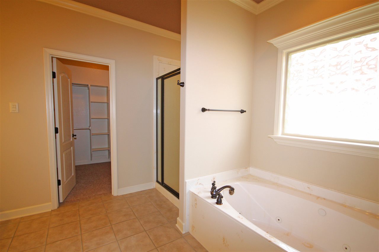 MILLERS CROSSING - Residential