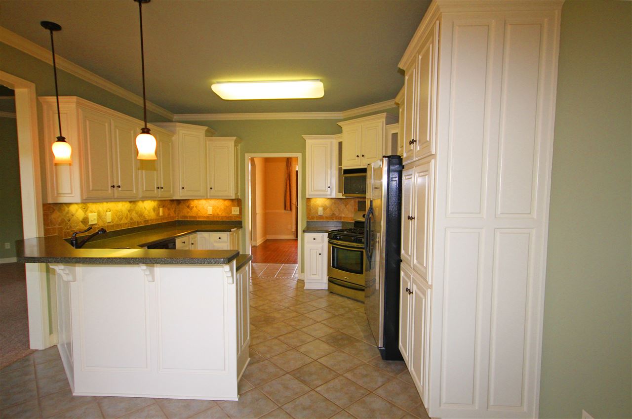 MILLERS CROSSING - Residential