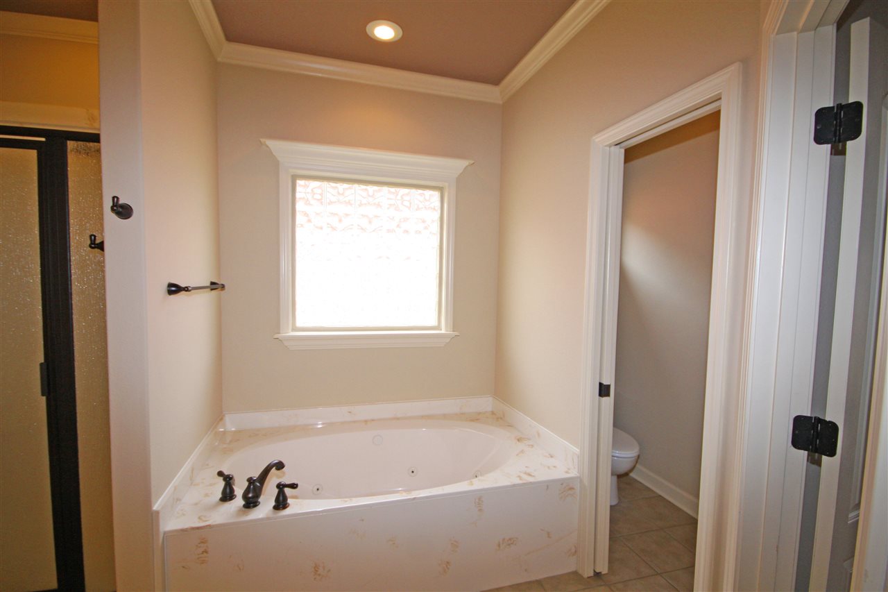 MILLERS CROSSING - Residential