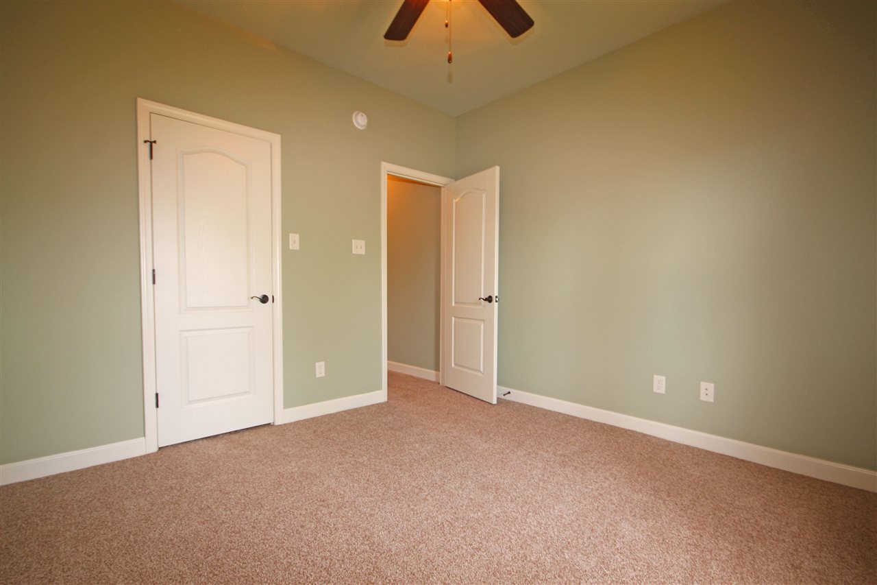 MILLERS CROSSING - Residential