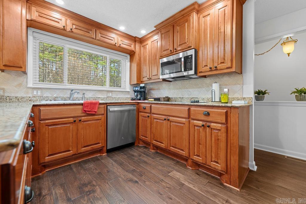 LAKEWOOD - Residential