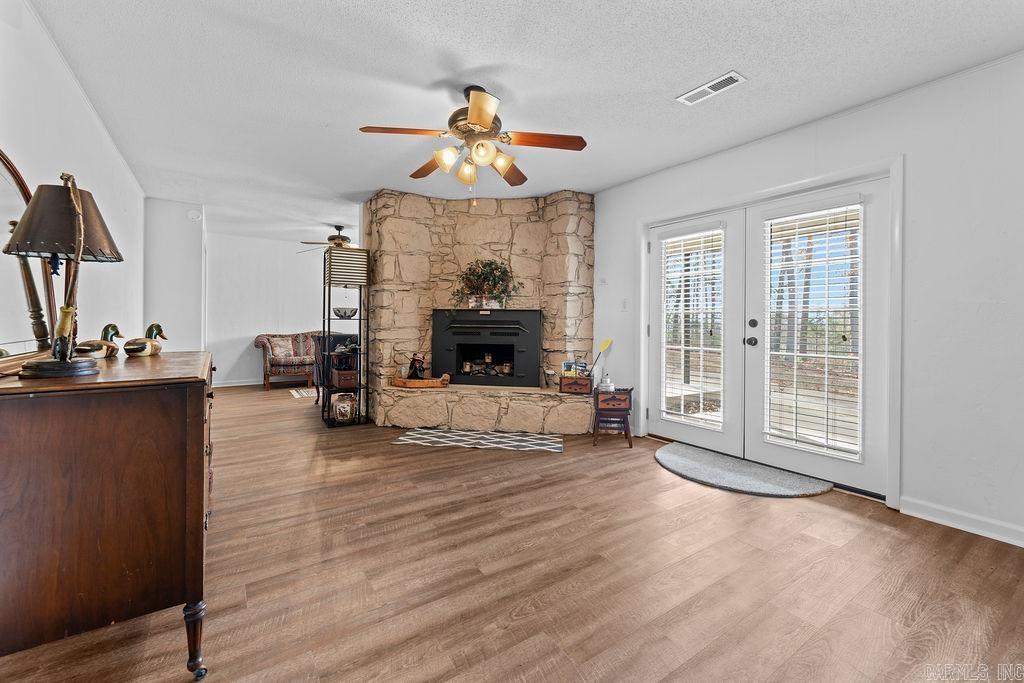LAKEWOOD - Residential