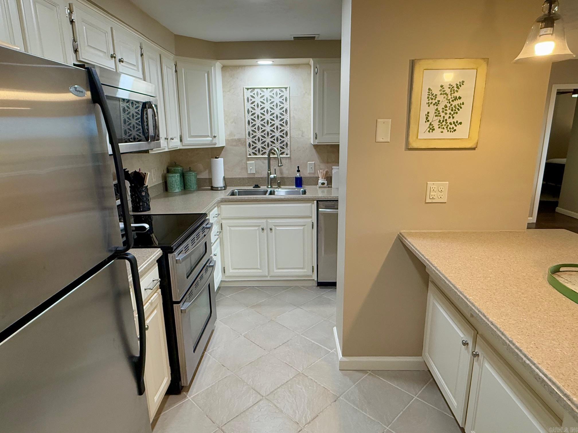 BEACON MANOR HPR - Residential