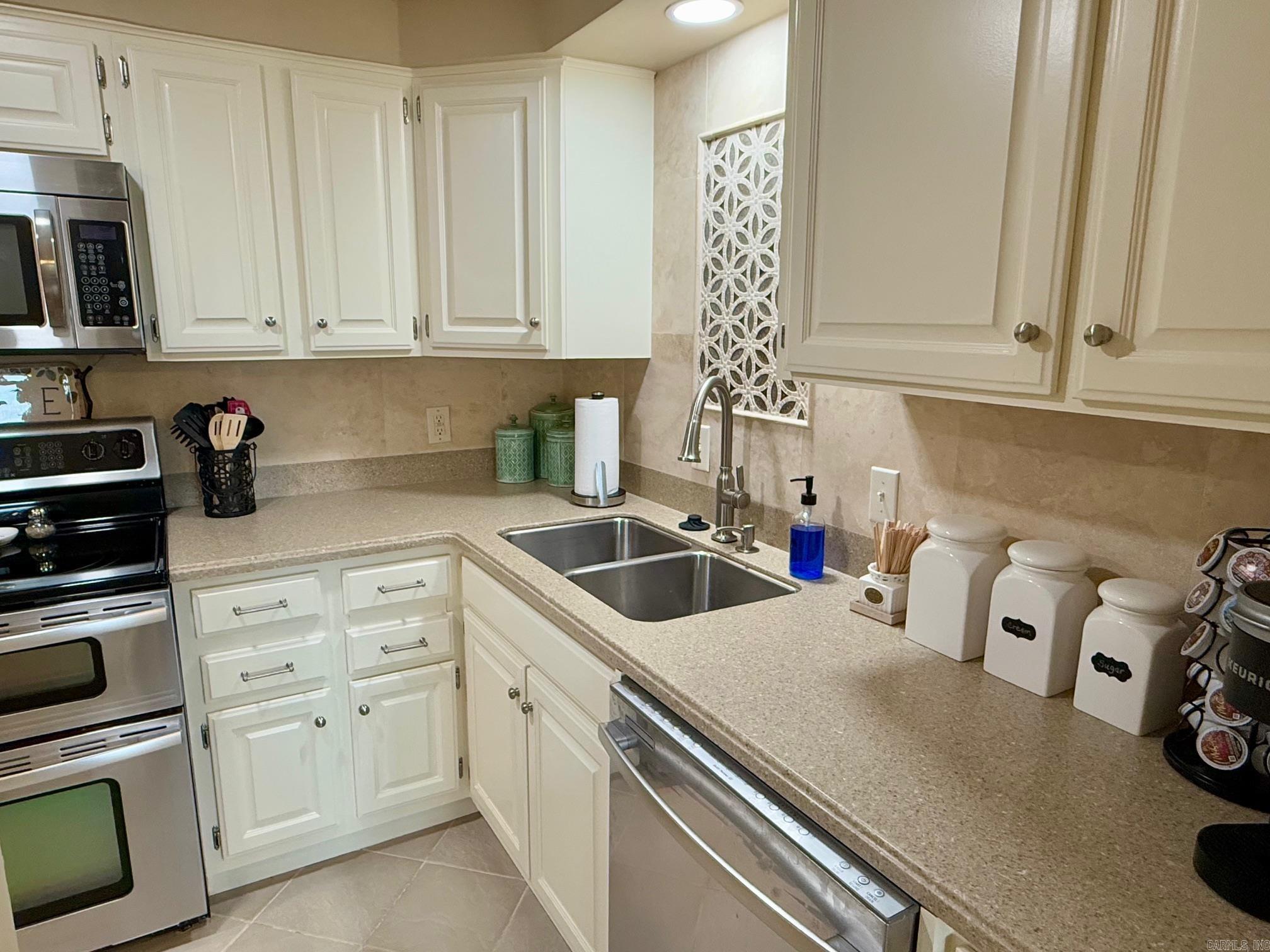 BEACON MANOR HPR - Residential