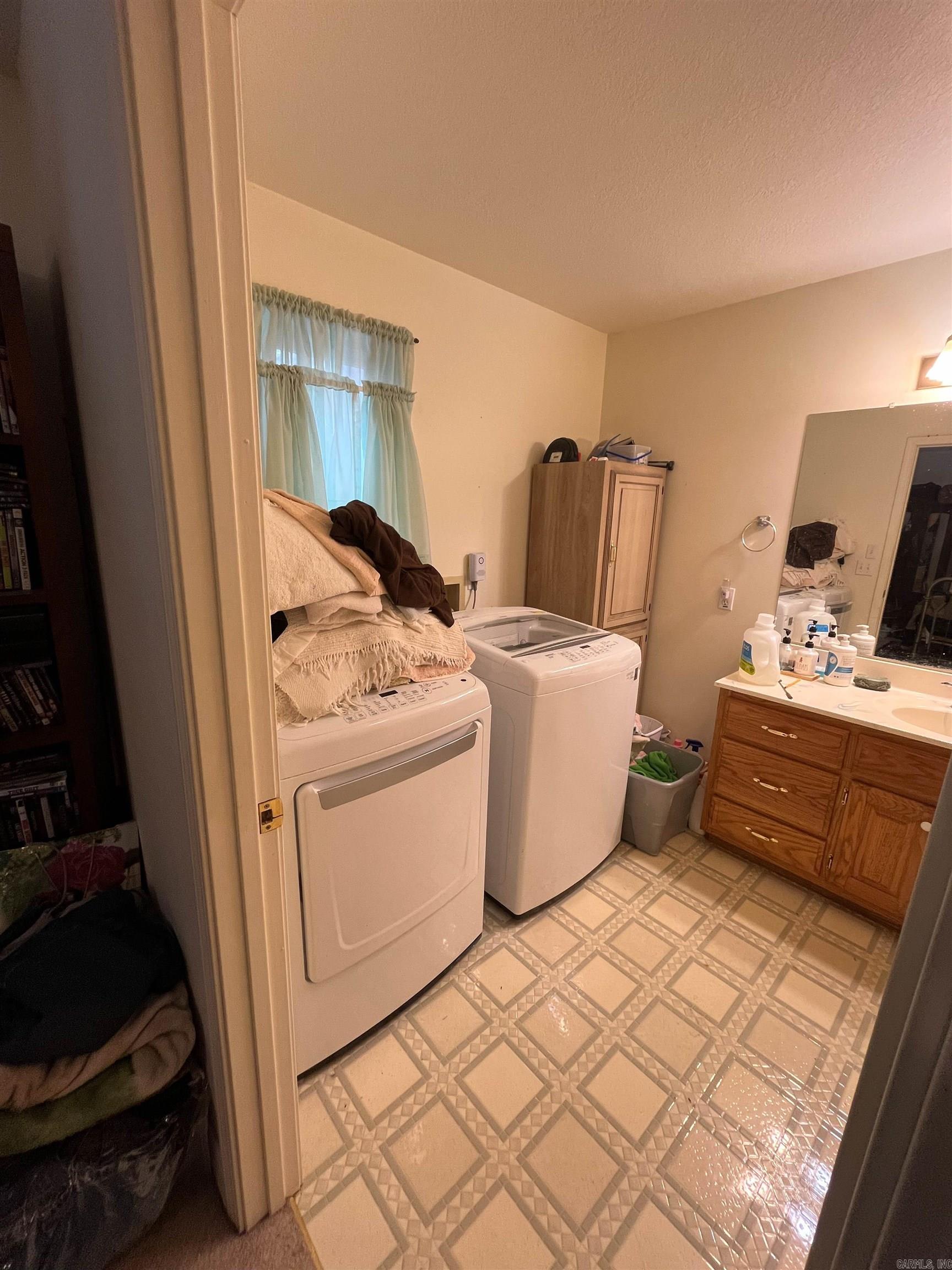 MAMMOTH SPRING ORIGINAL - Residential