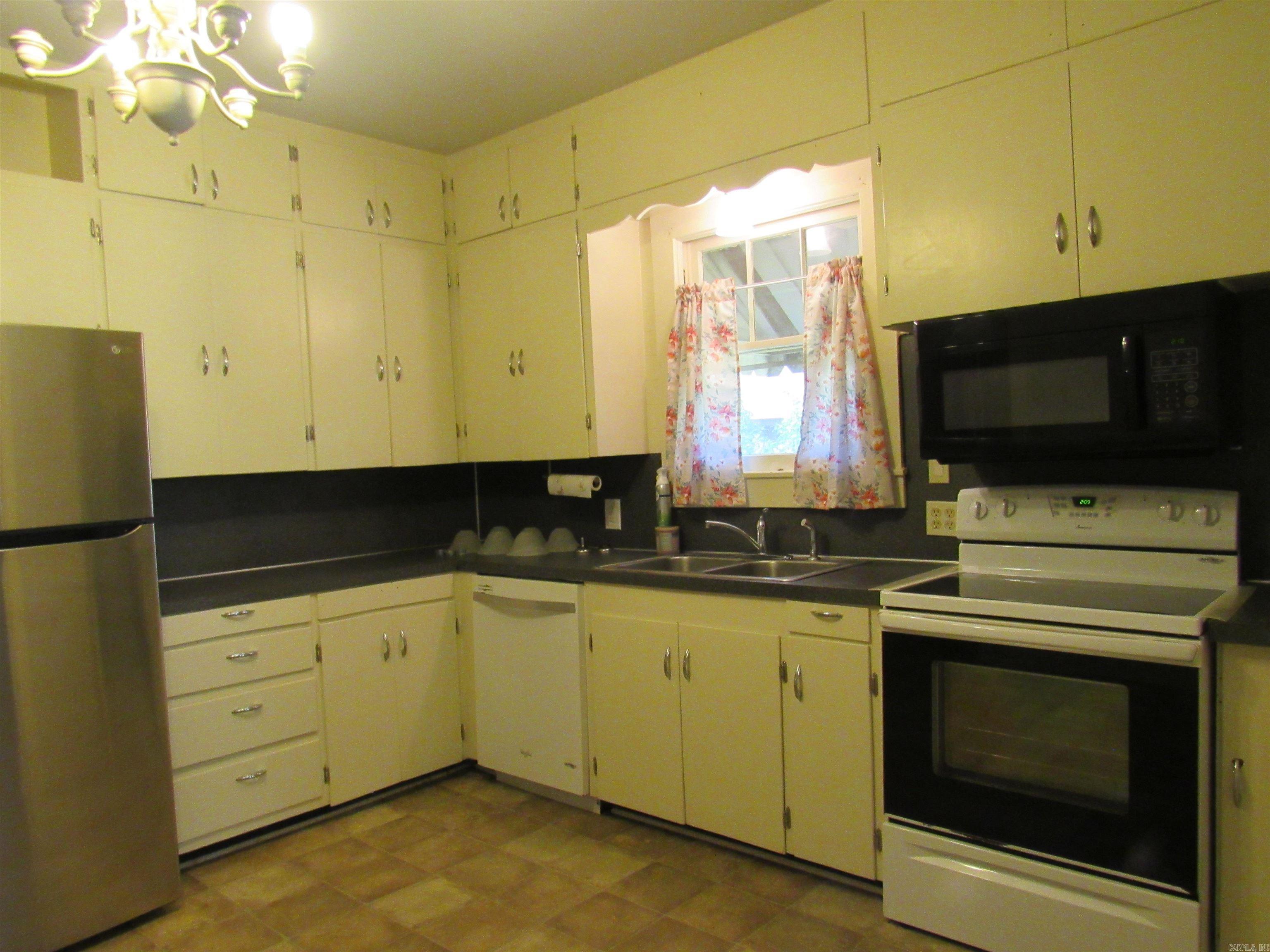 OT Cabot - Residential Lease