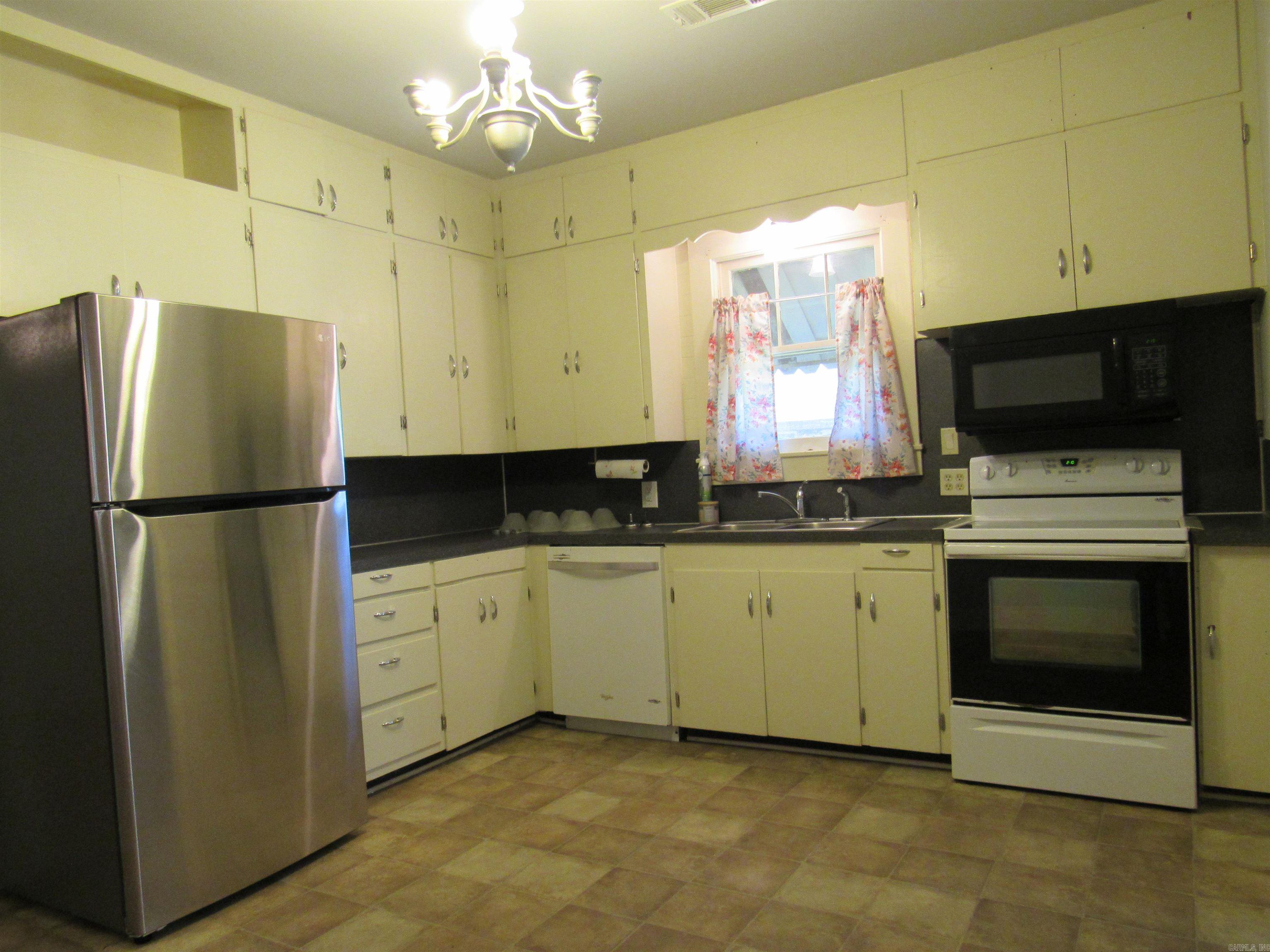 OT Cabot - Residential Lease