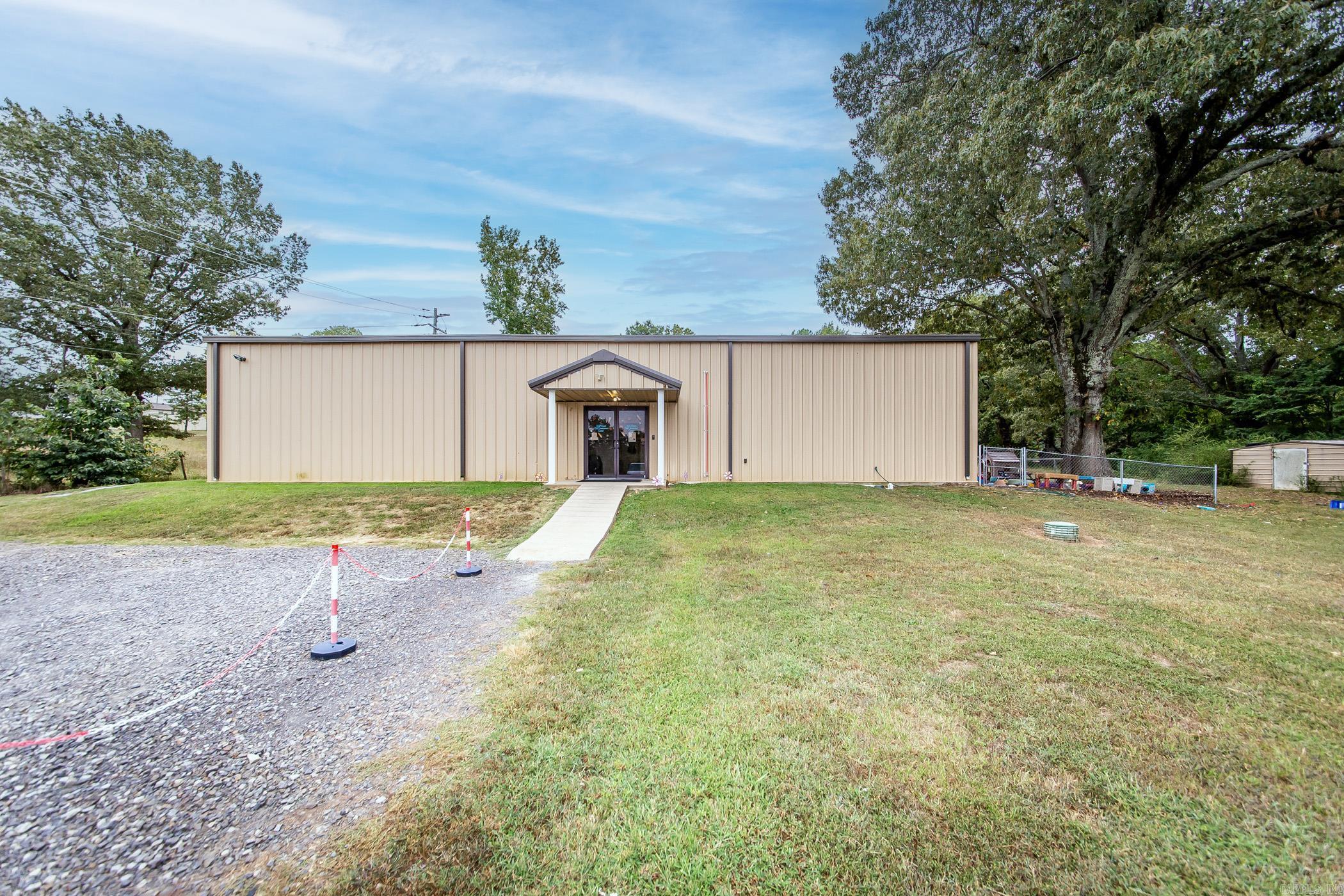 Metes & Bounds - Commercial Sale