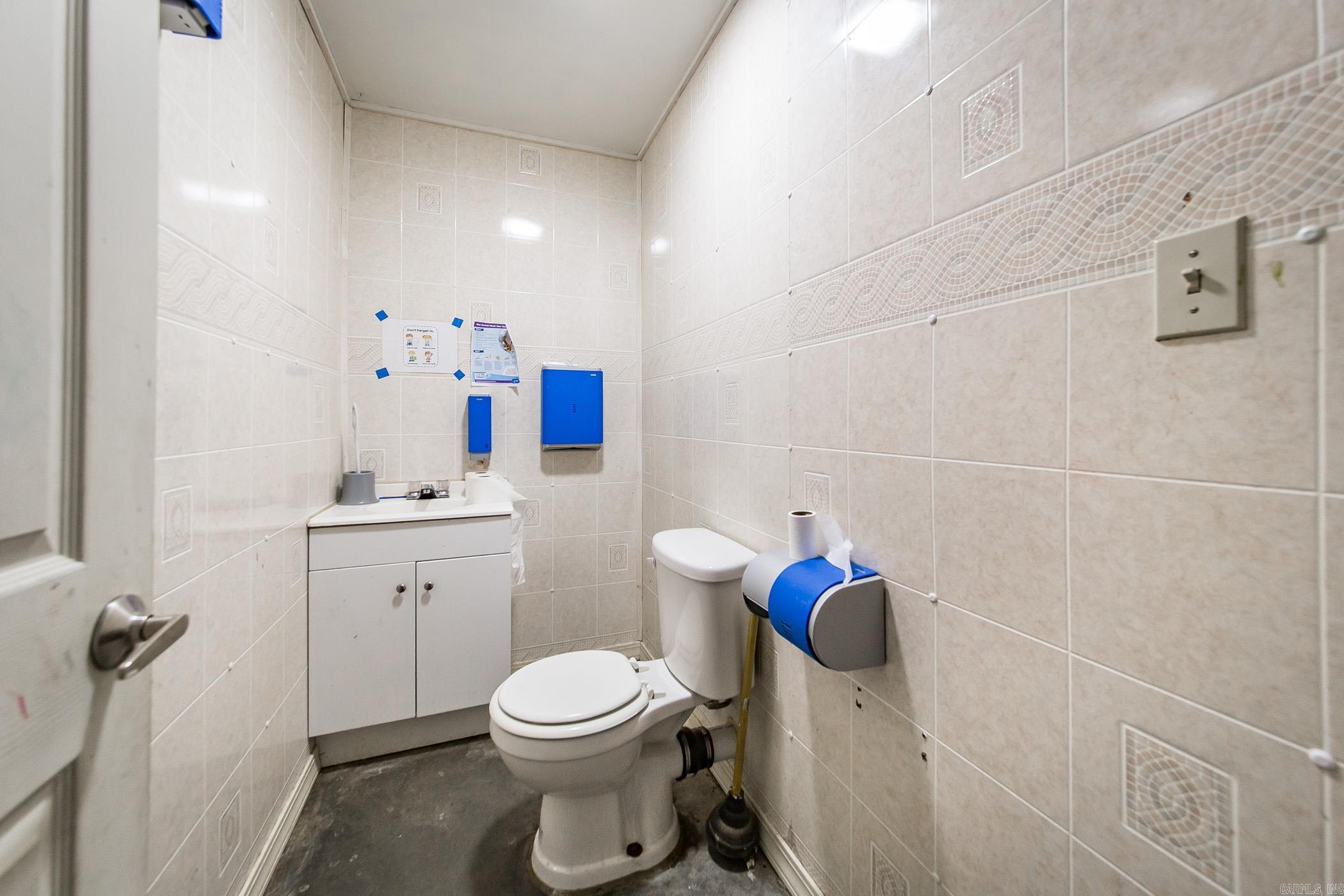 Metes & Bounds - Commercial Sale