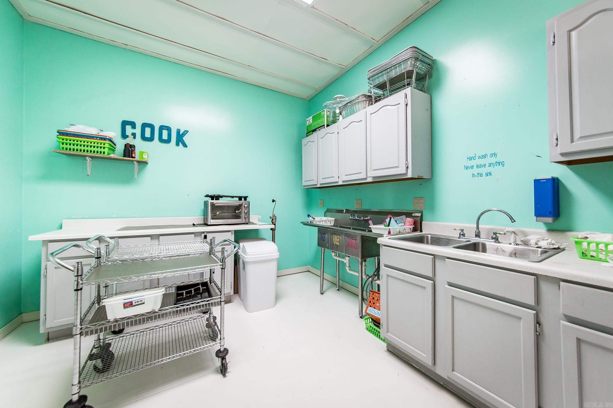 Metes & Bounds - Commercial Sale