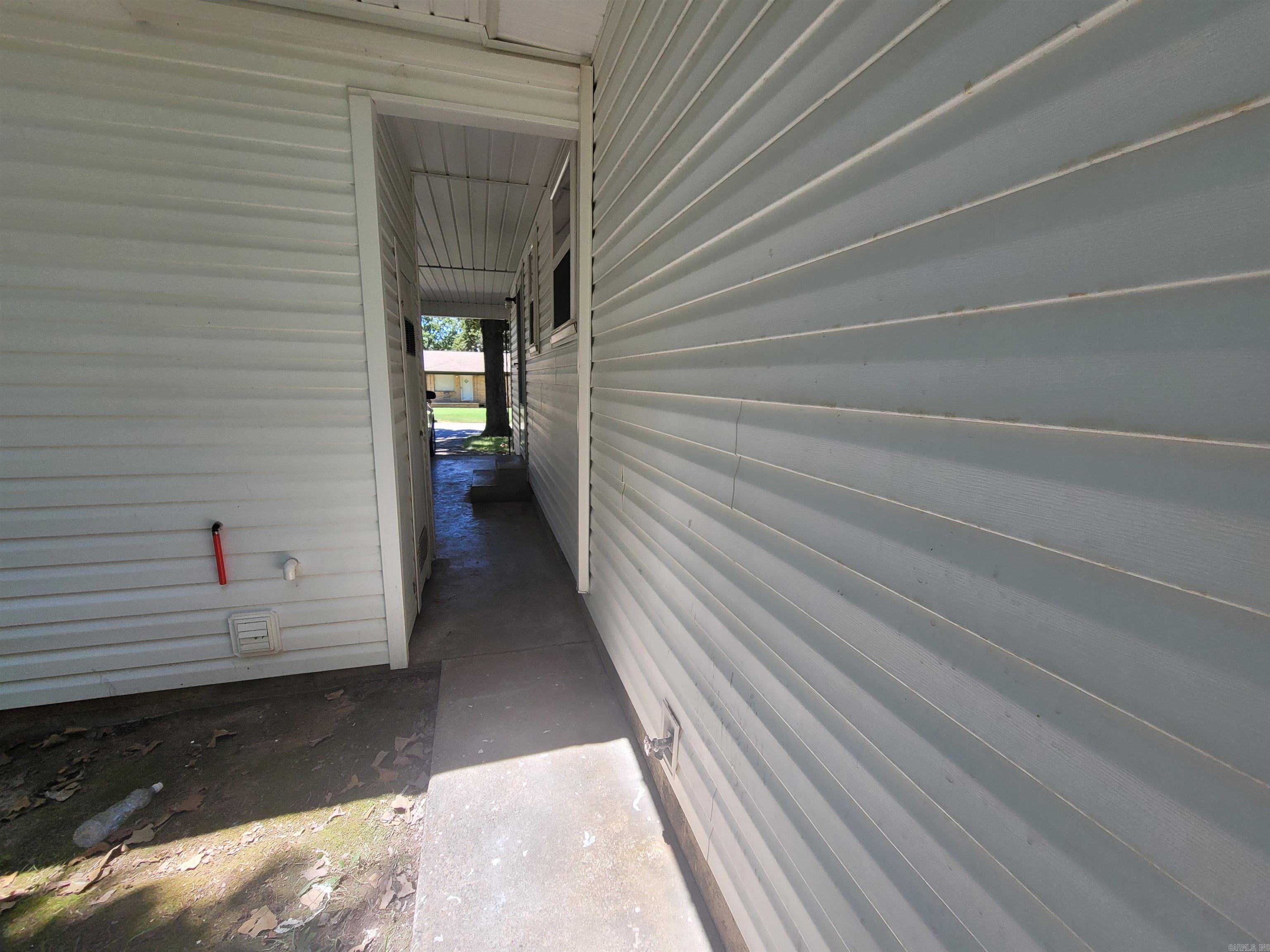 Maryland Terrace - Residential Lease