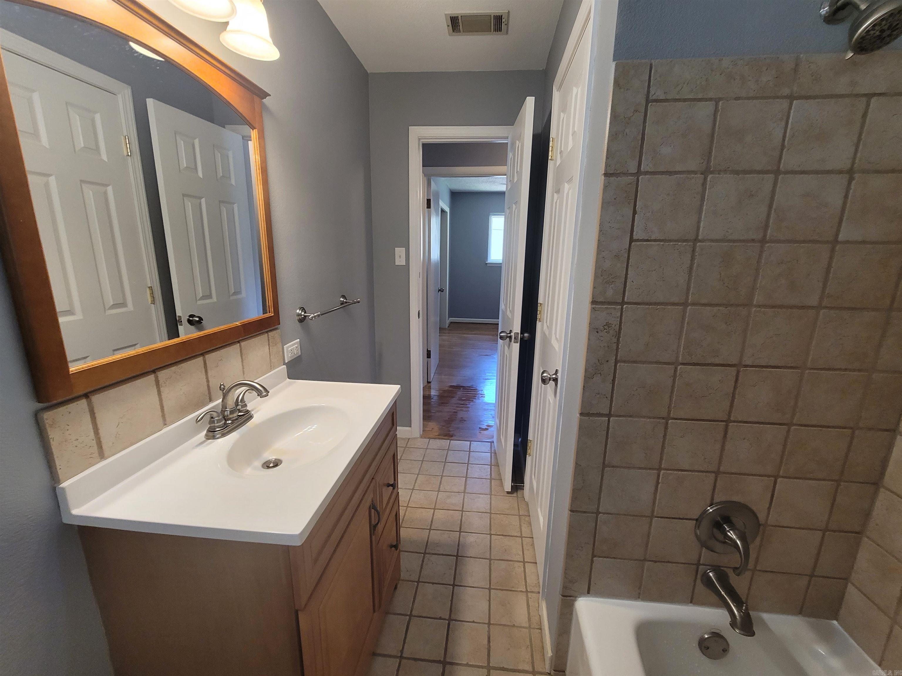 Maryland Terrace - Residential Lease