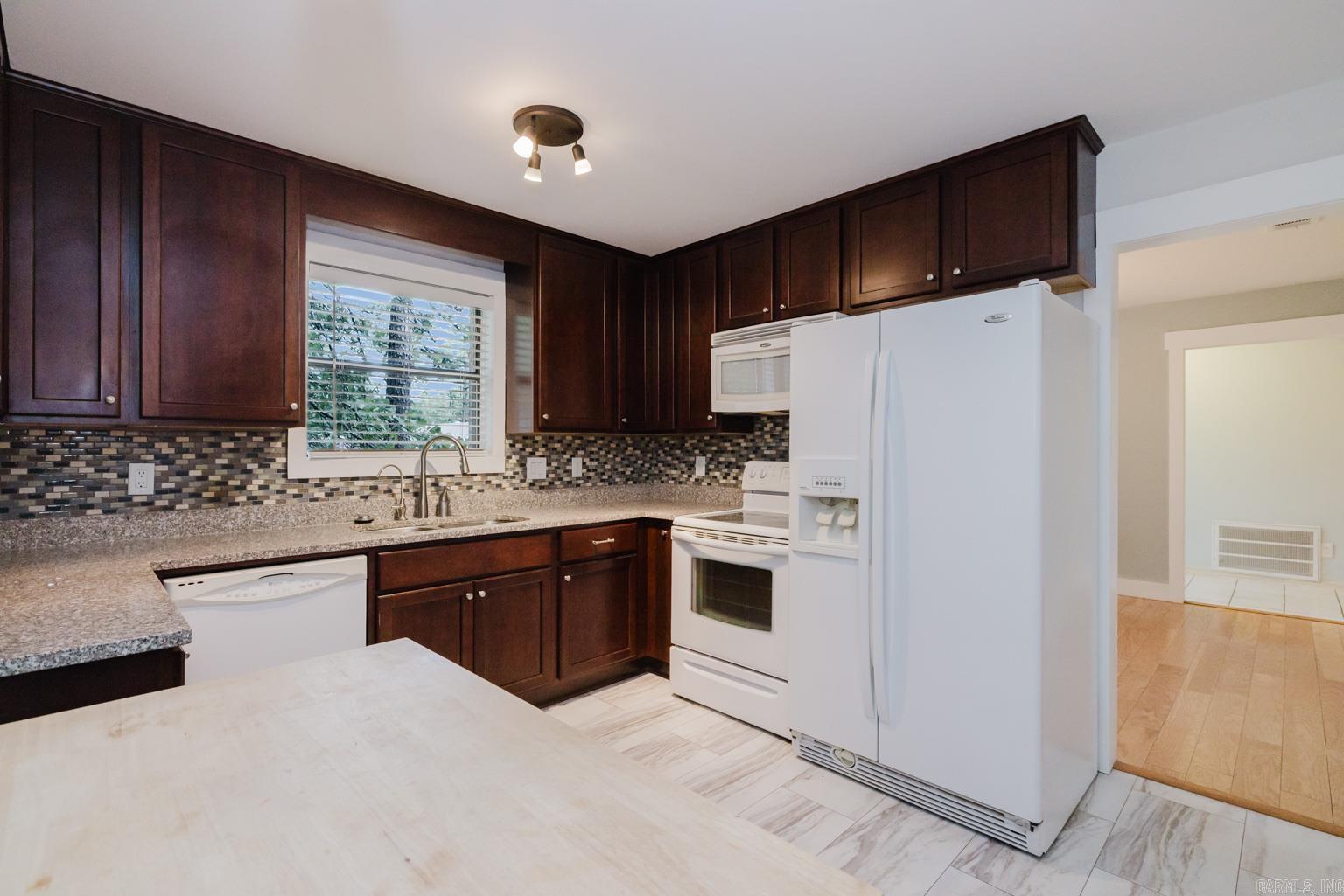 PLEASANT VIEW - Residential