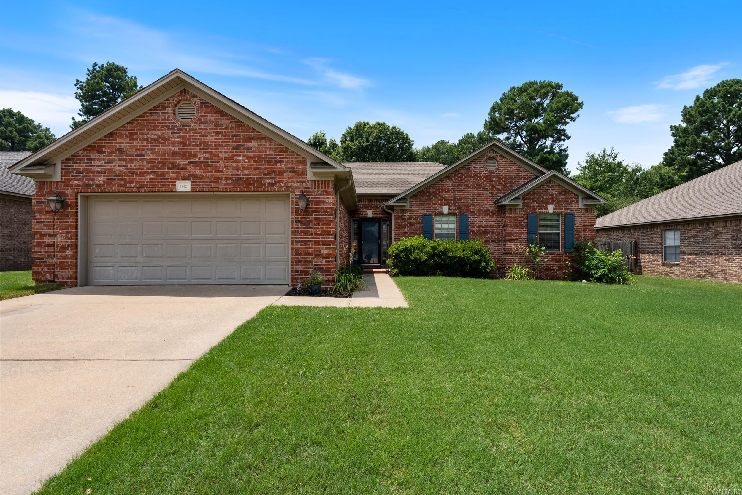 JEREMY COVE - Residential