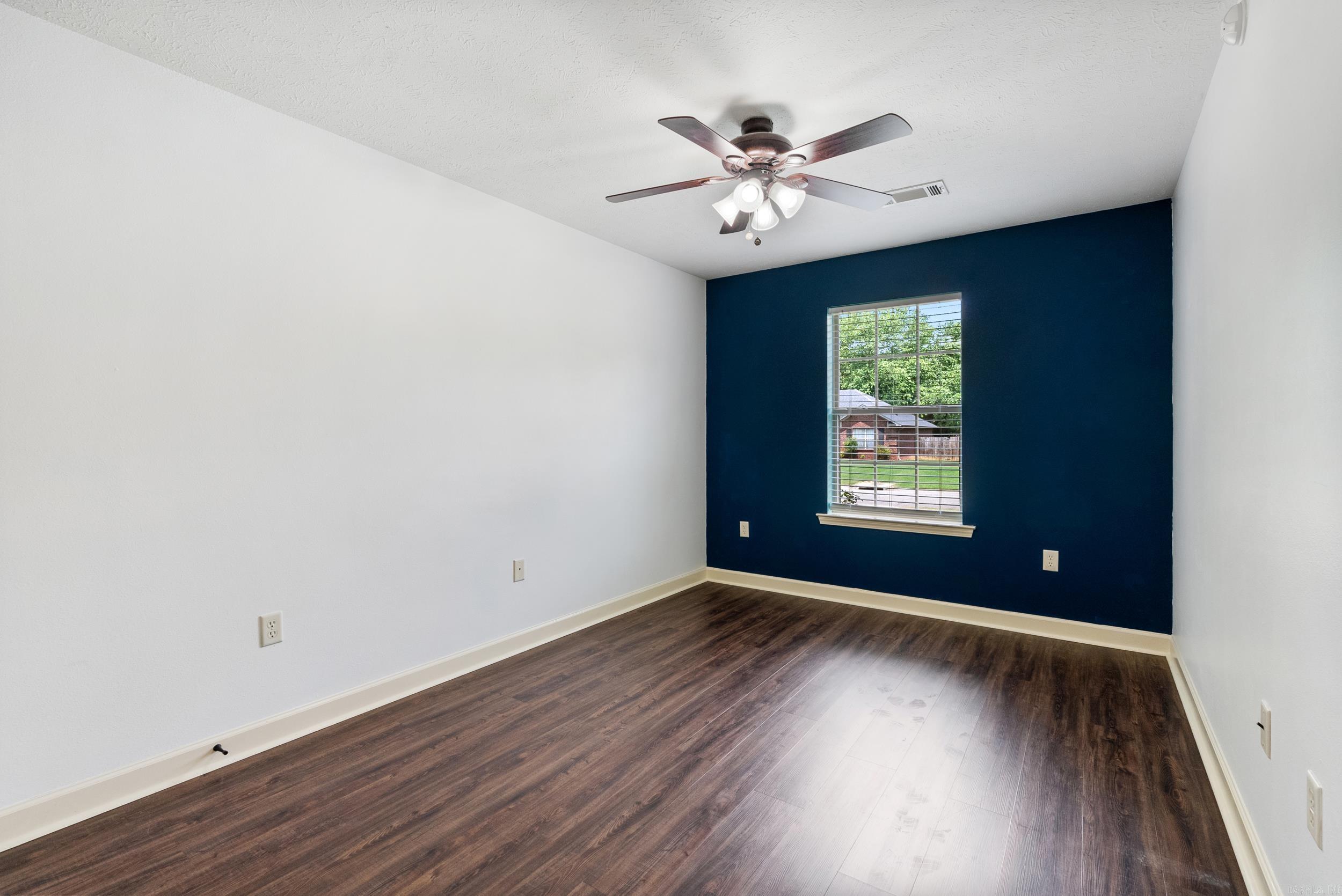 JEREMY COVE - Residential