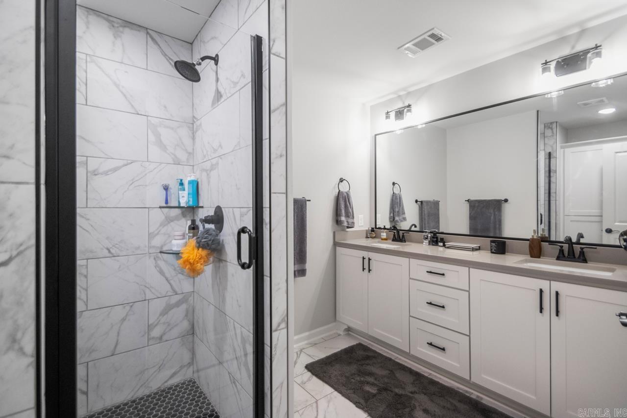 Lombard Heights - Residential