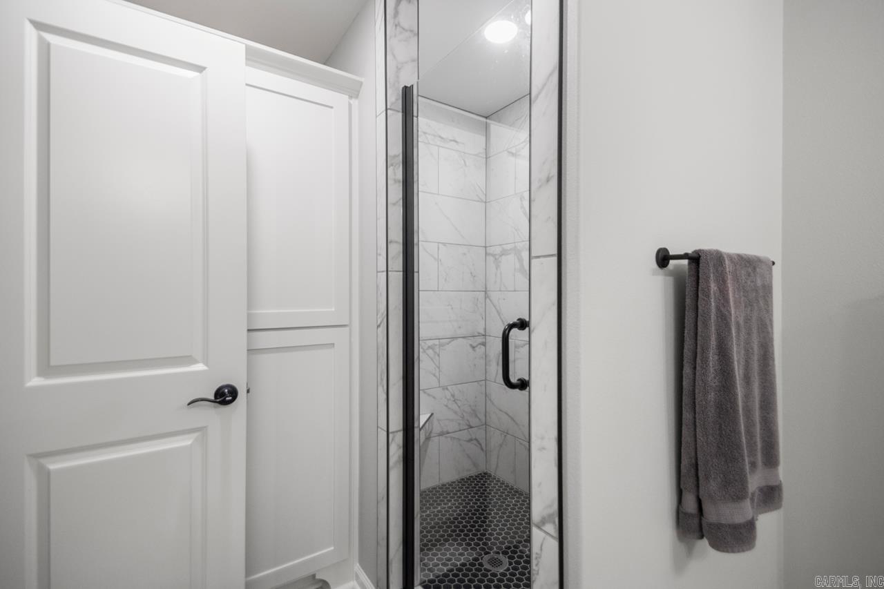 Lombard Heights - Residential