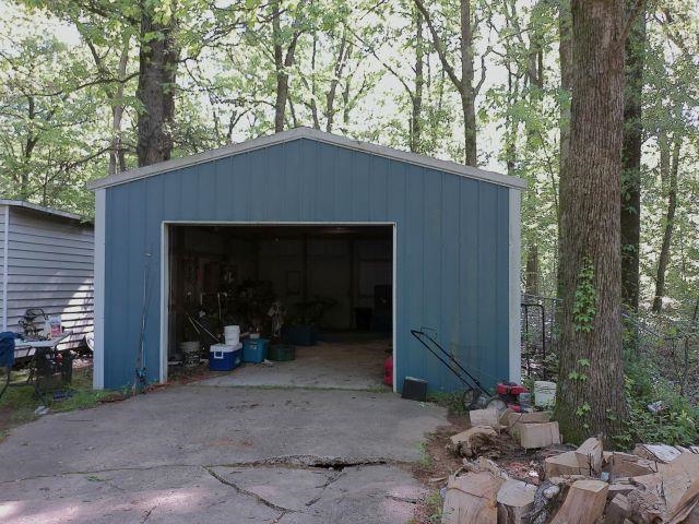 WOODLAND ACRES - Residential