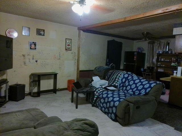 WOODLAND ACRES - Residential