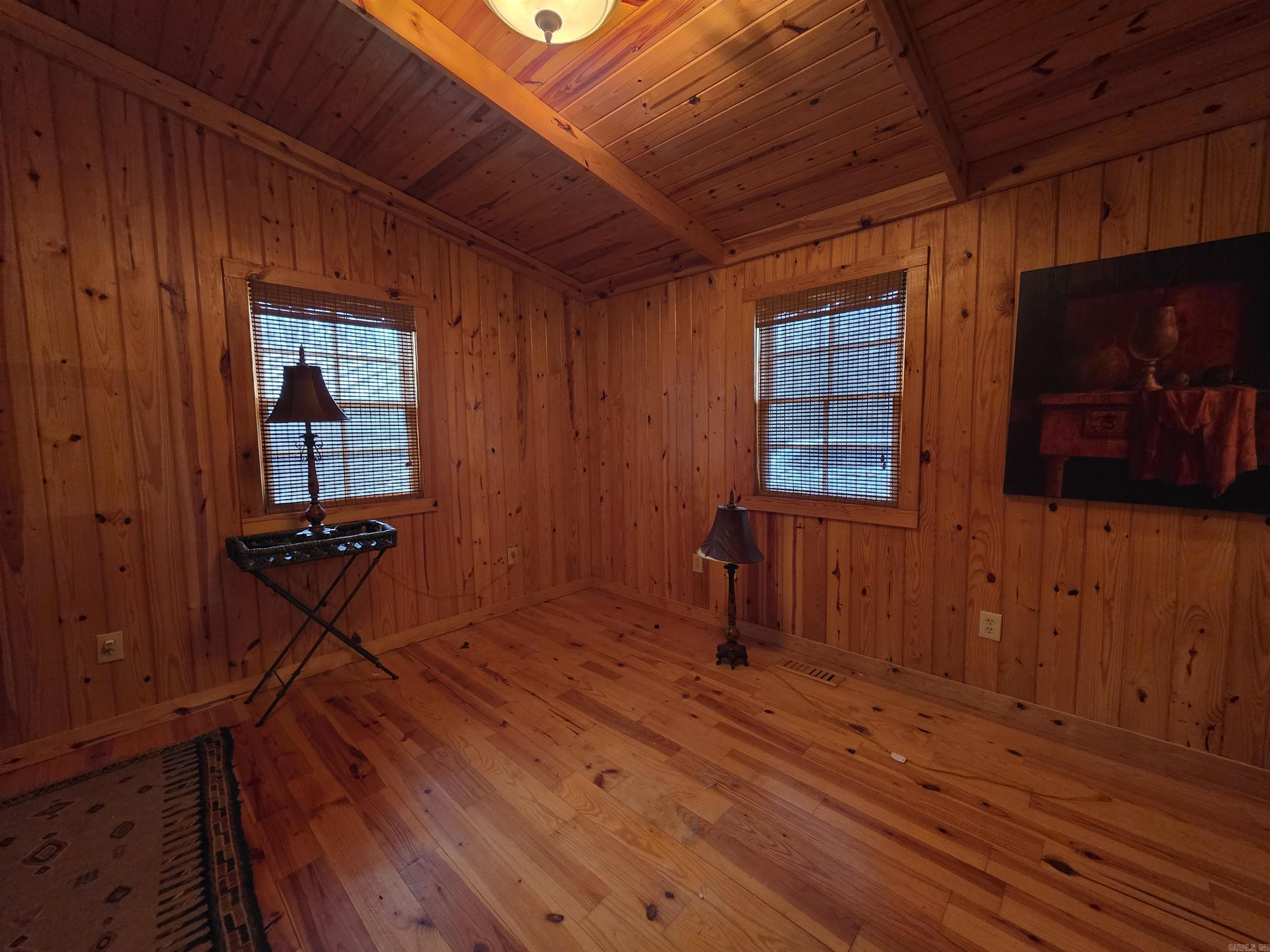 Metes & Bounds - Residential