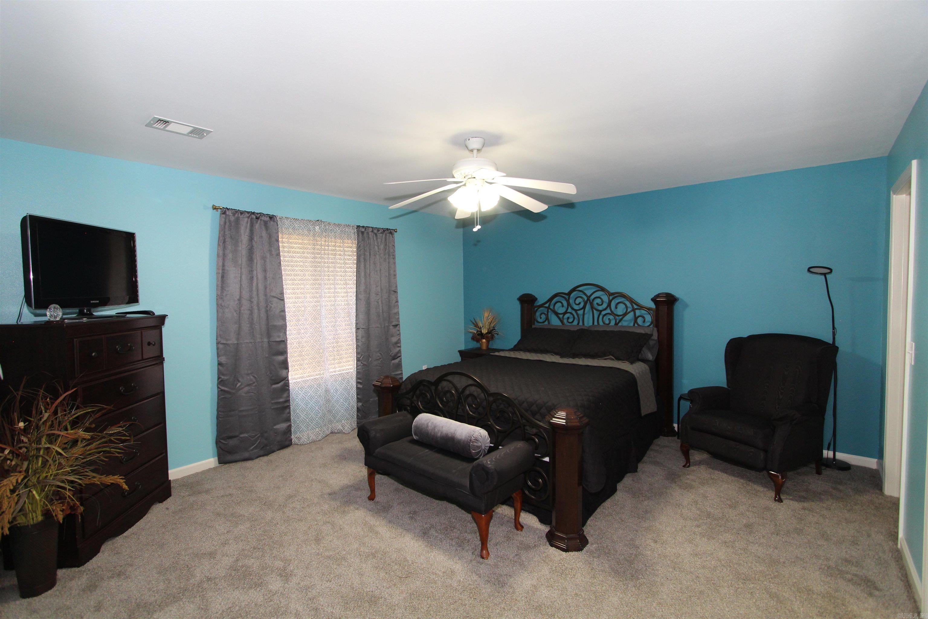 MAJESTIC LAKE VILLAGE TOWNHOMES - Residential