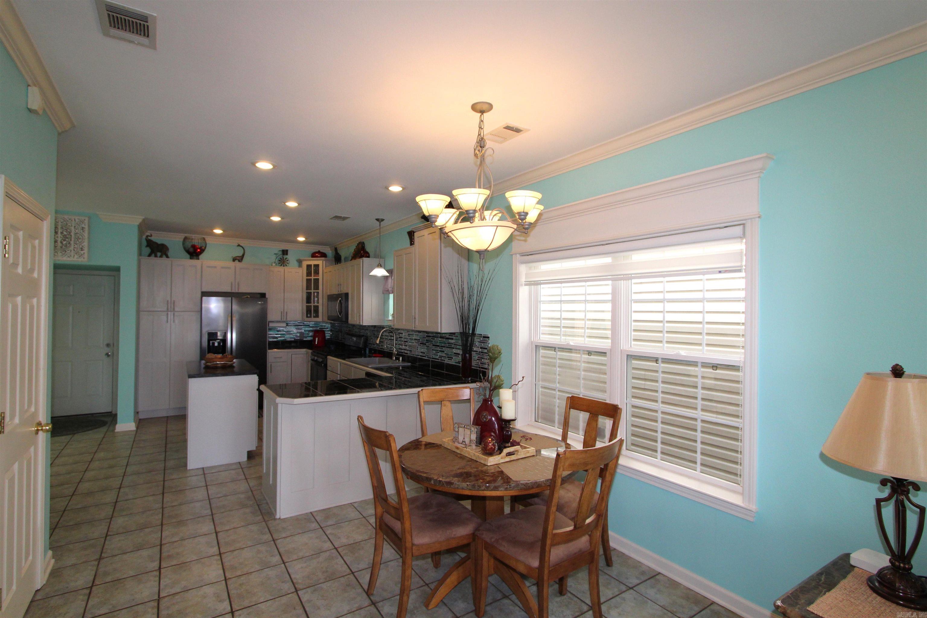 MAJESTIC LAKE VILLAGE TOWNHOMES - Residential