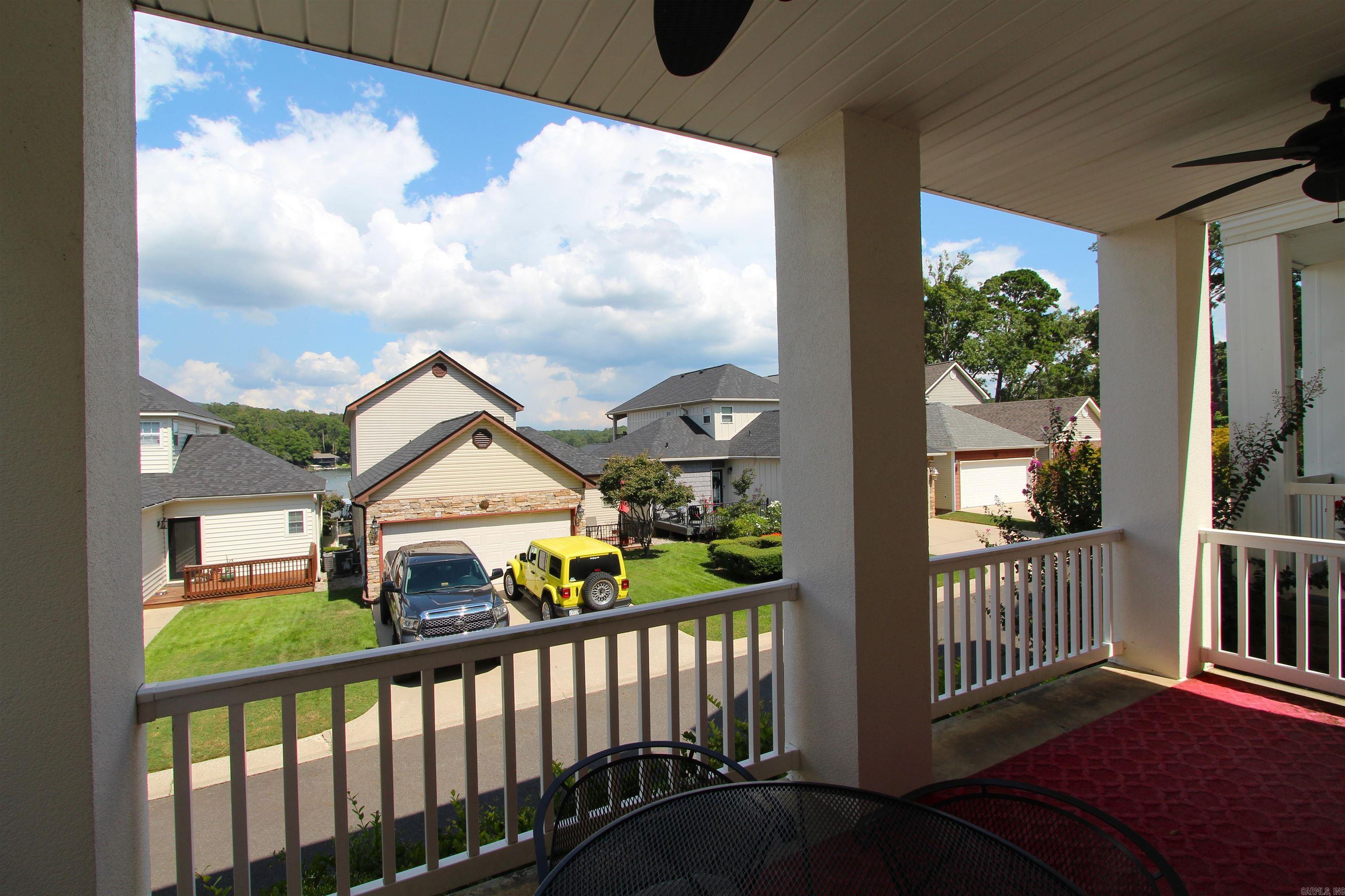 MAJESTIC LAKE VILLAGE TOWNHOMES - Residential