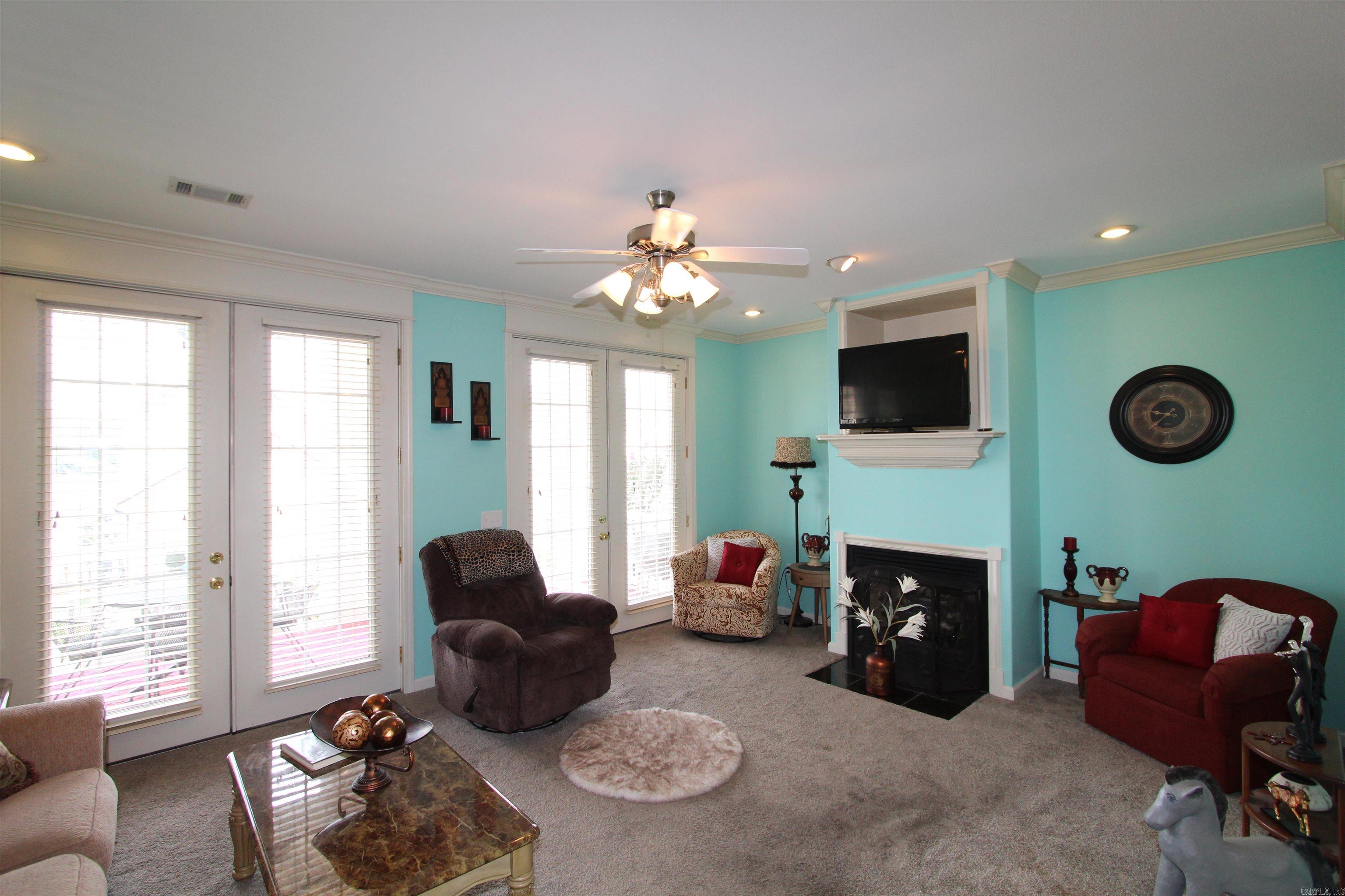 MAJESTIC LAKE VILLAGE TOWNHOMES - Residential