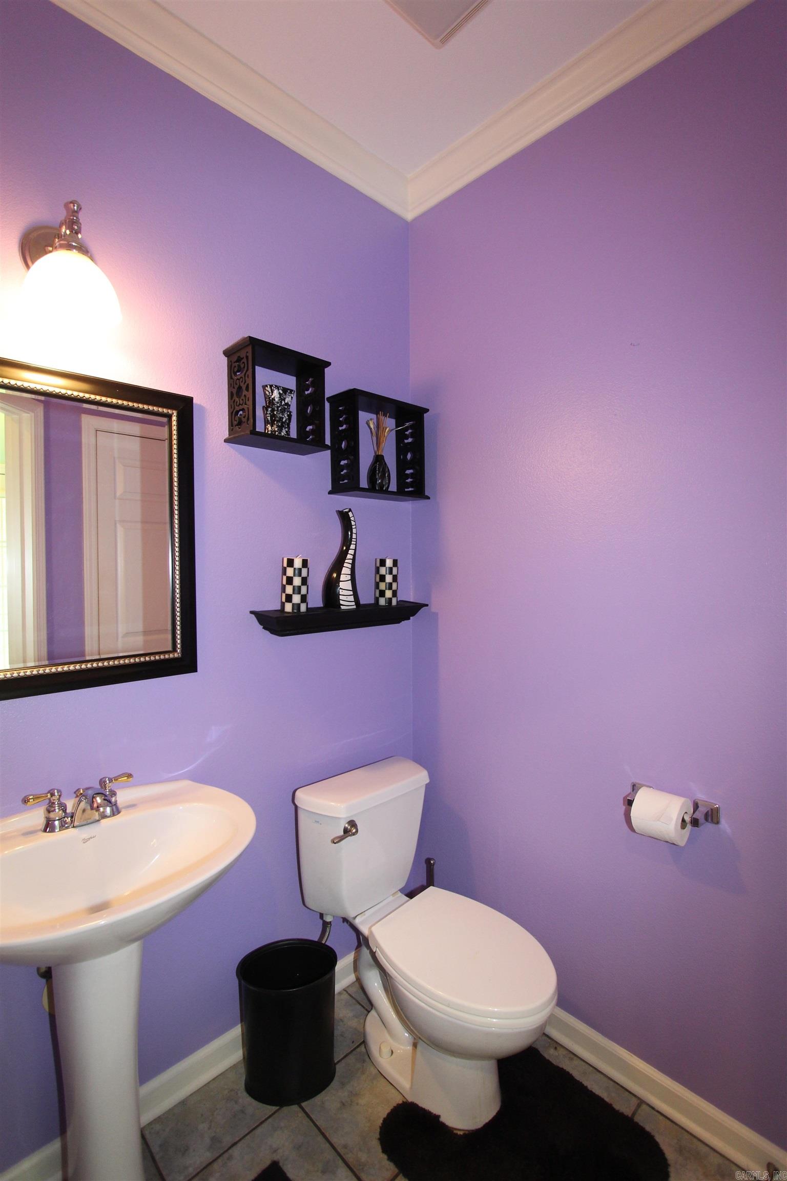 MAJESTIC LAKE VILLAGE TOWNHOMES - Residential