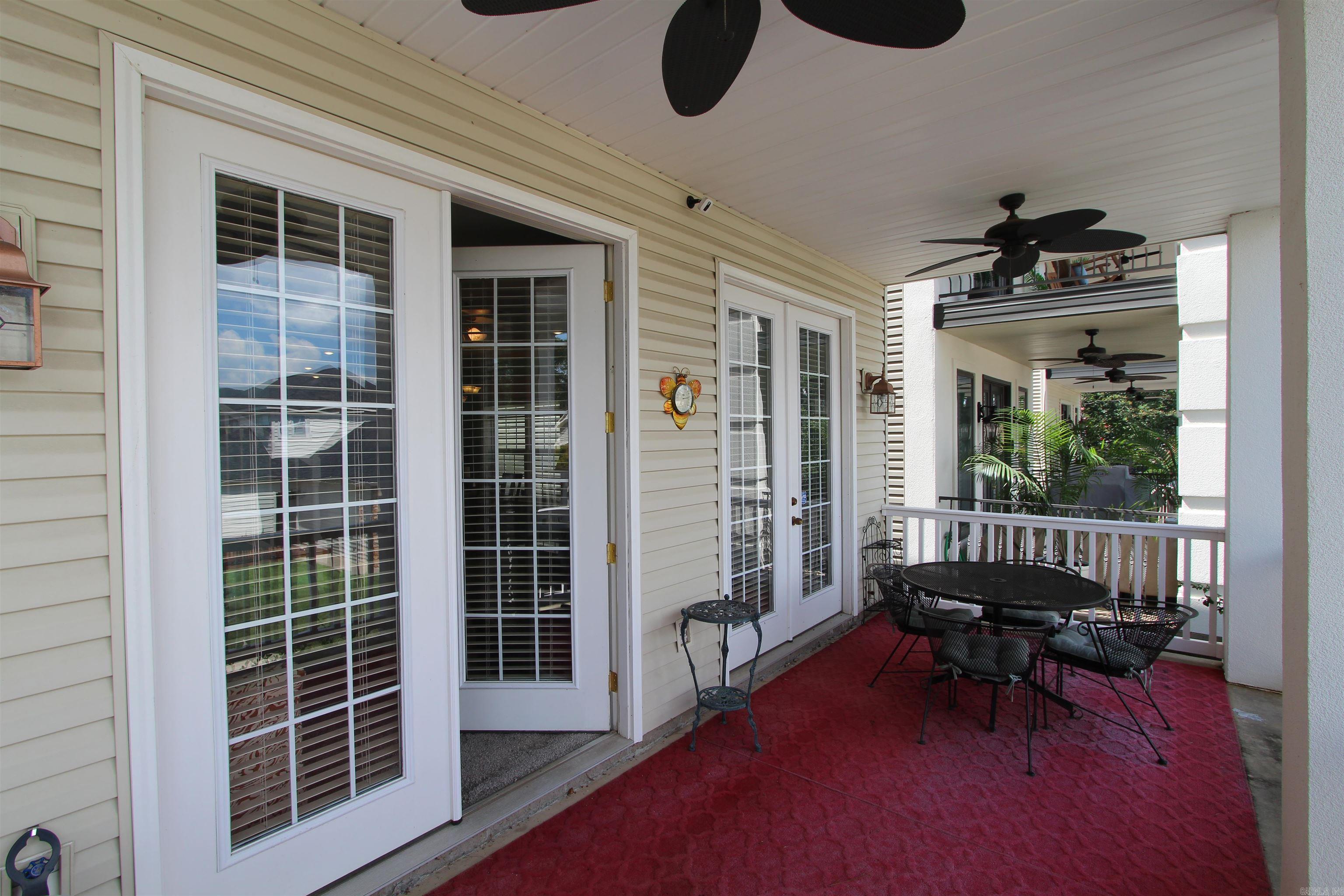 MAJESTIC LAKE VILLAGE TOWNHOMES - Residential